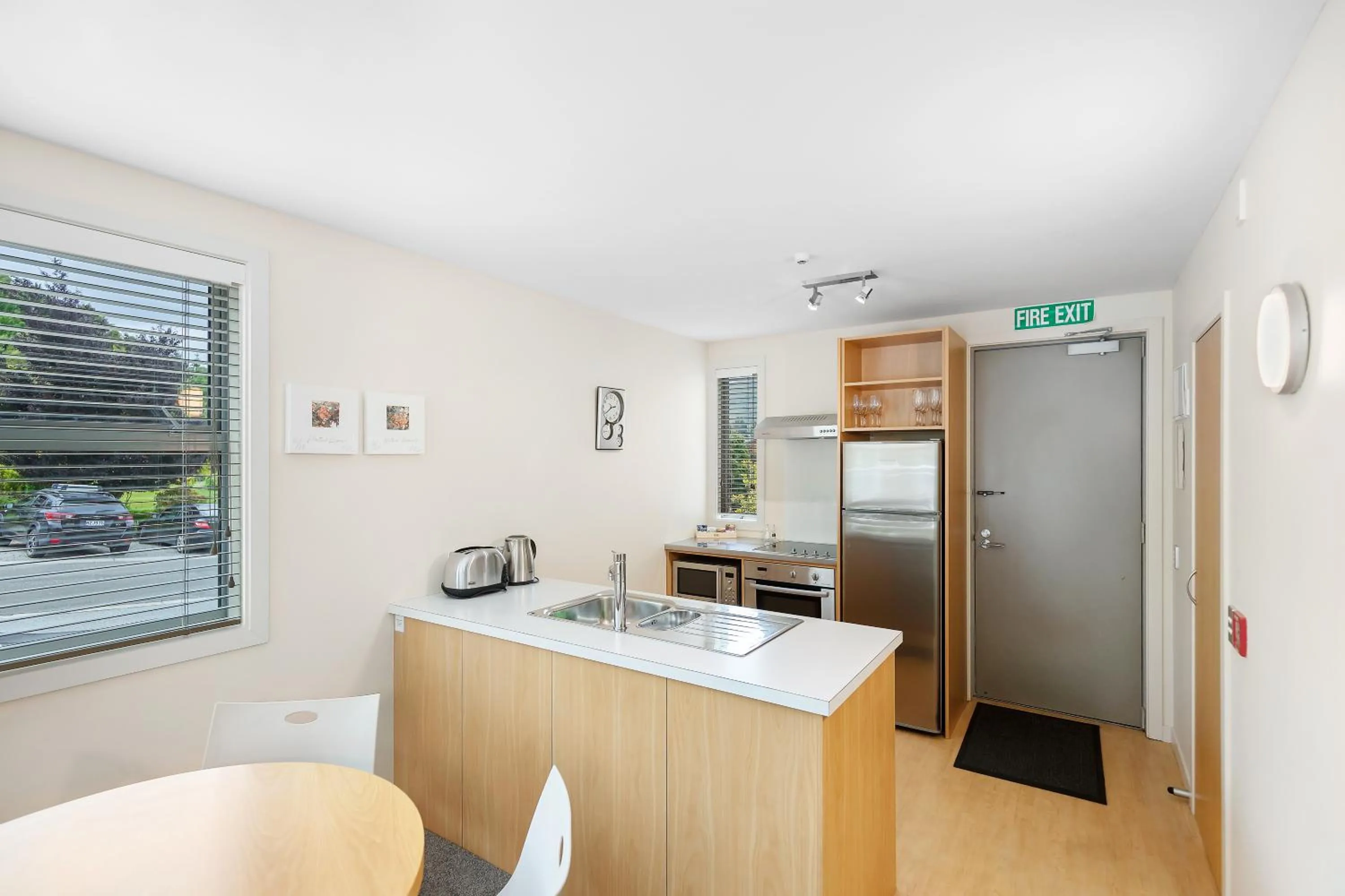 Kitchen or kitchenette in Belvedere Apartments