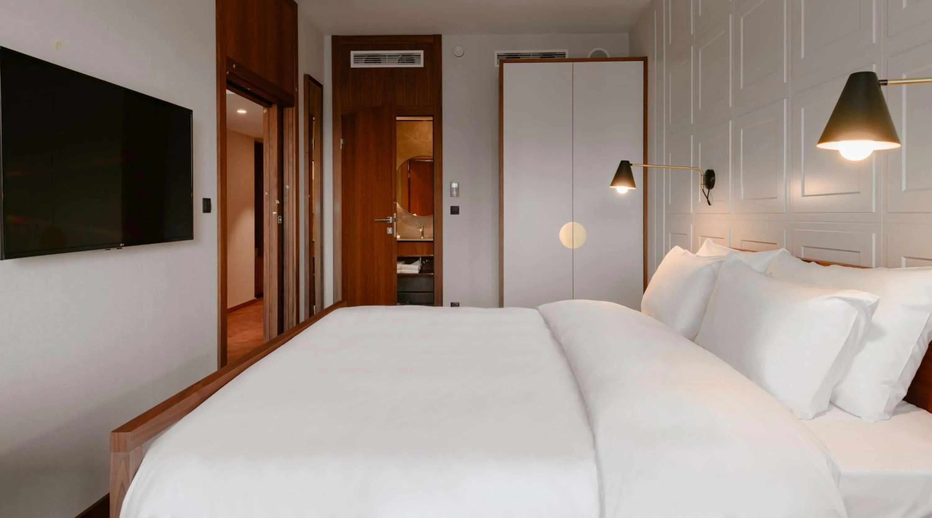 Photo of the whole room, Bed in Radisson Hotel & Apartments Gdansk