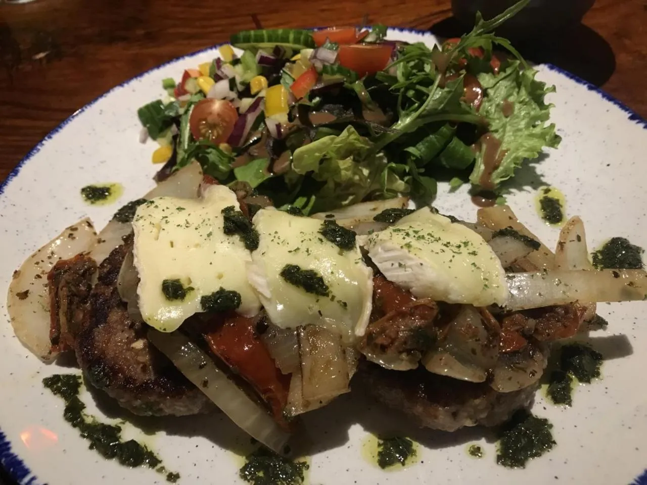 Maddens Bridge Bar & Guesthouse