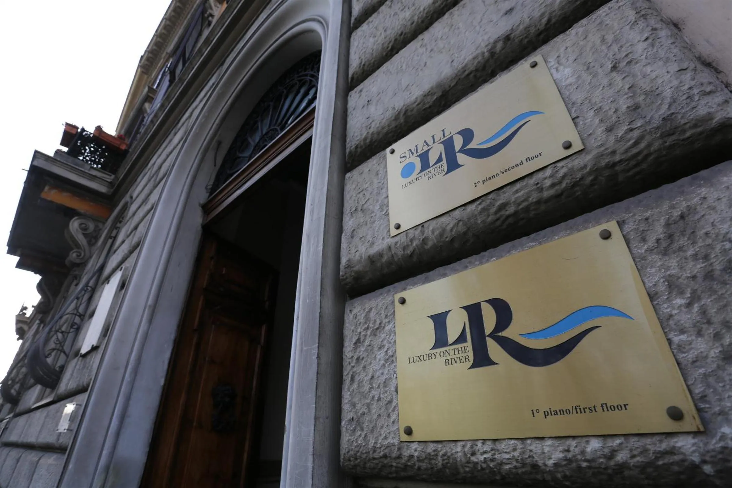 Facade/entrance in Luxury on the River