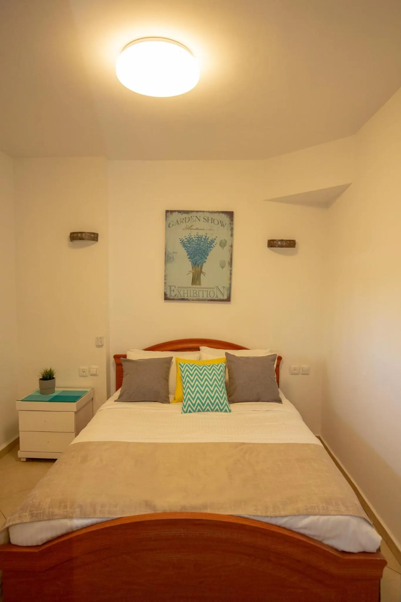 Bedroom, Bed in Dira BaLev