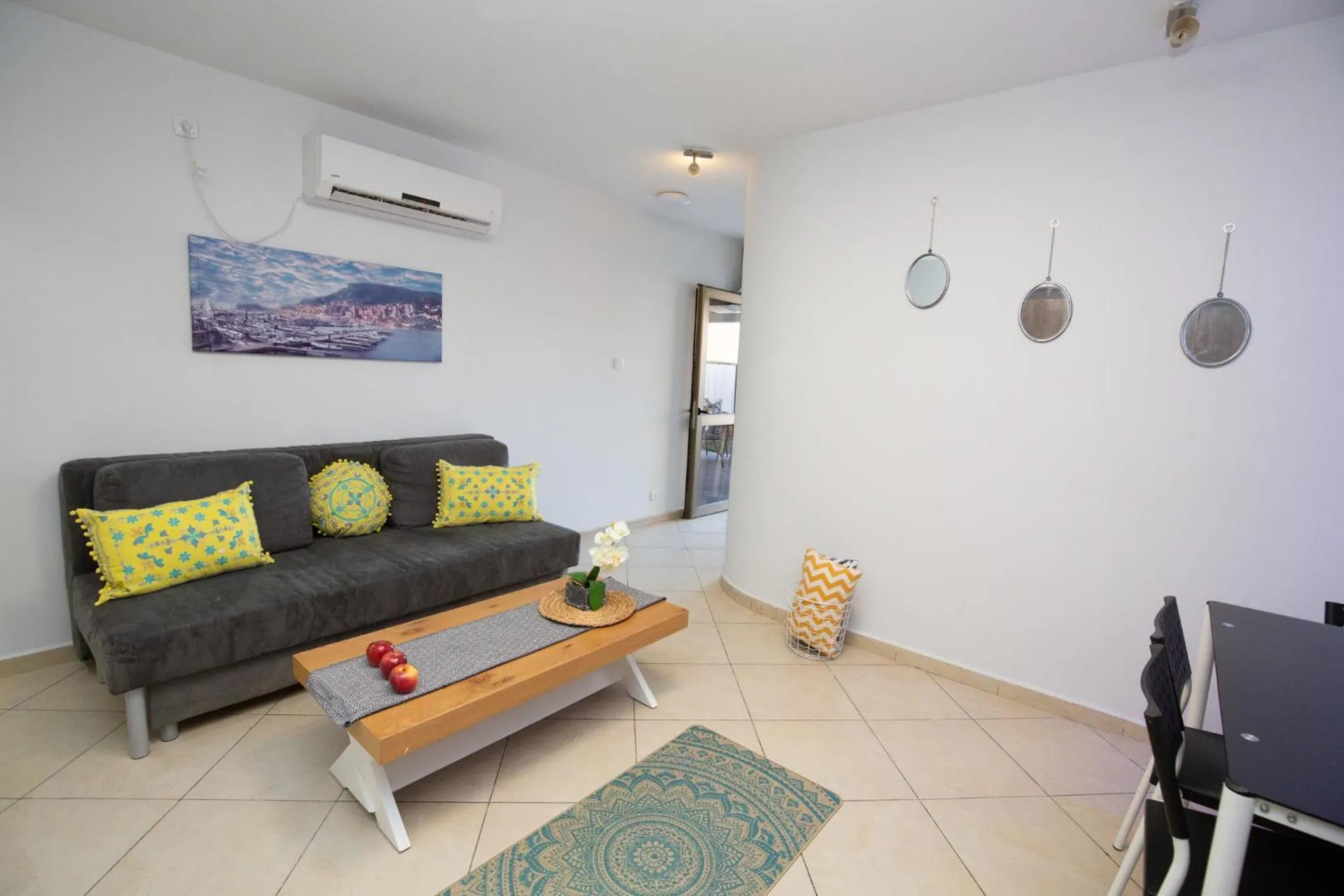 Living room in Dira BaLev