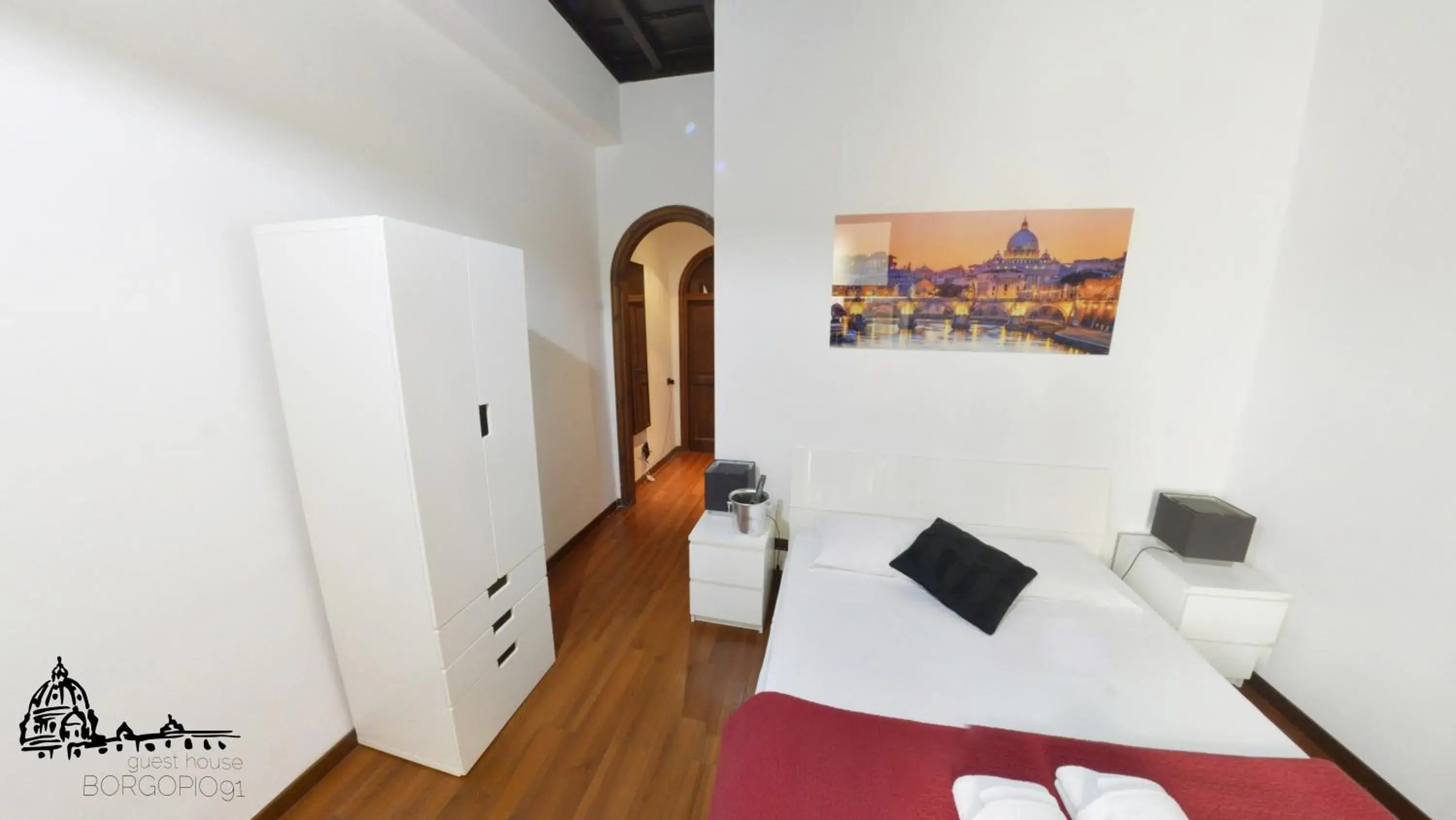 Two-Bedroom Apartment in Borgo Pio 91 Two-Bedroom Apartment in Borgo Pio 91