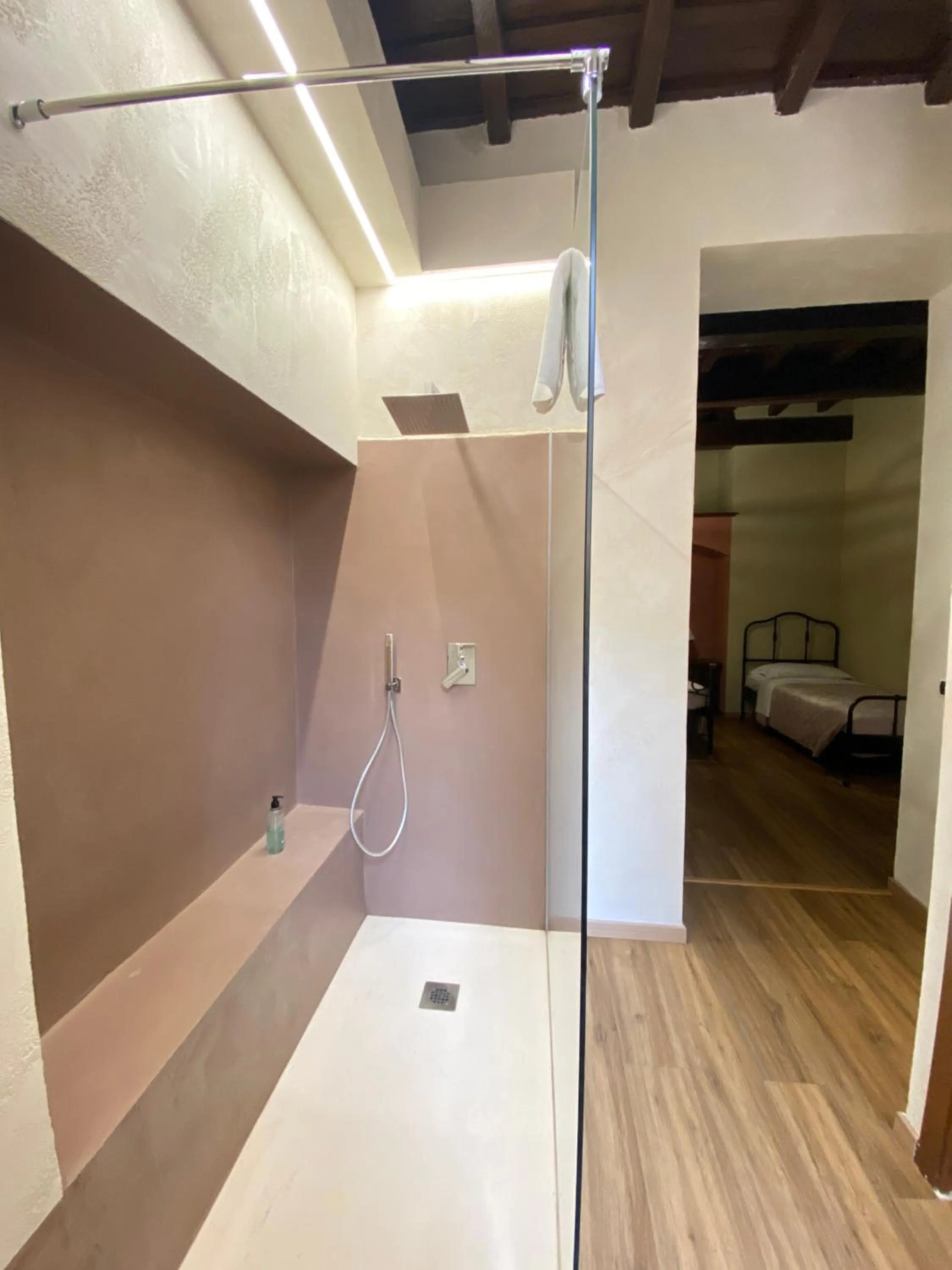 Bathroom, Bed in Borgo Pio 91