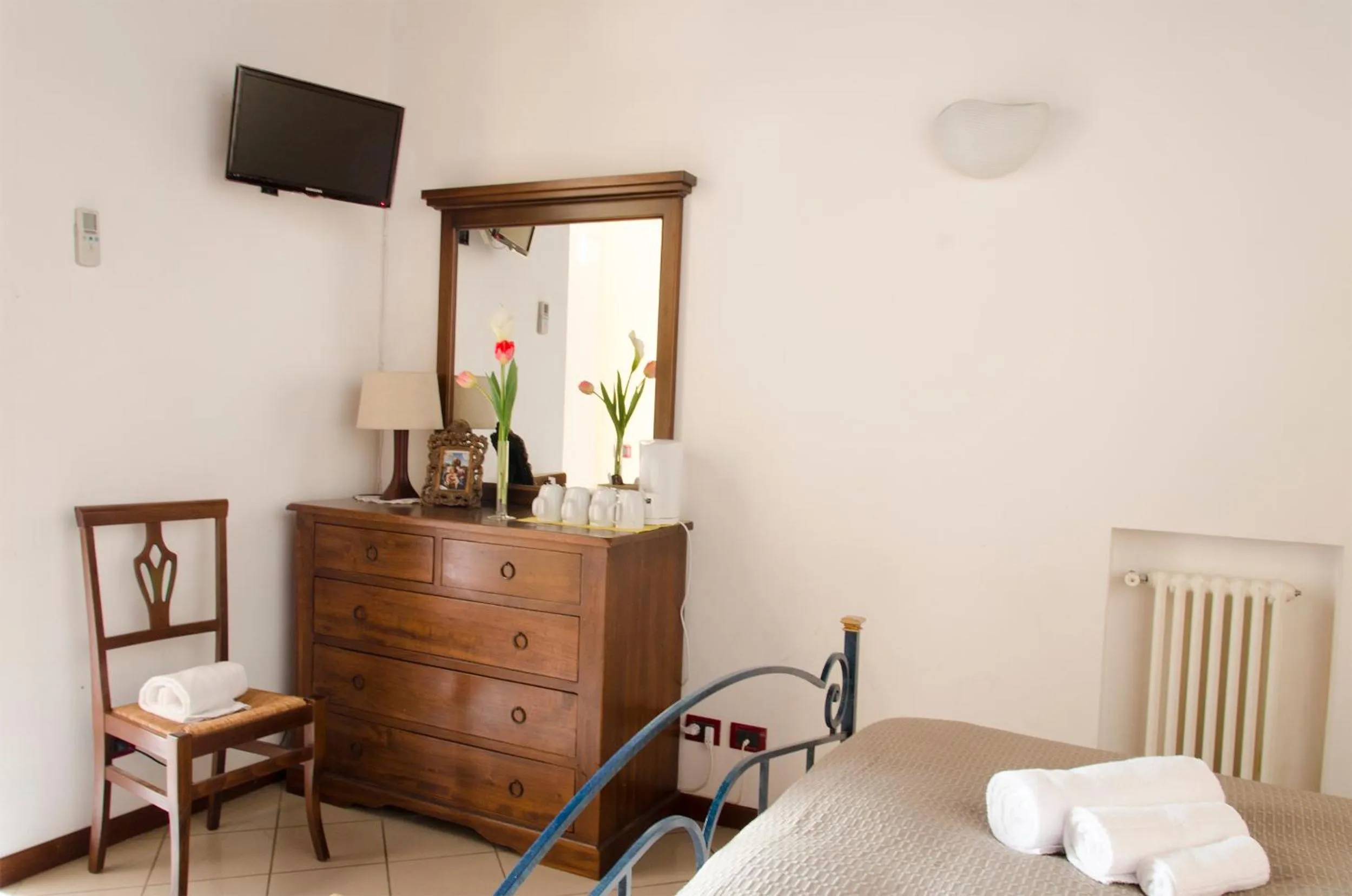 TV and multimedia, Bed in Borgo Pio 91