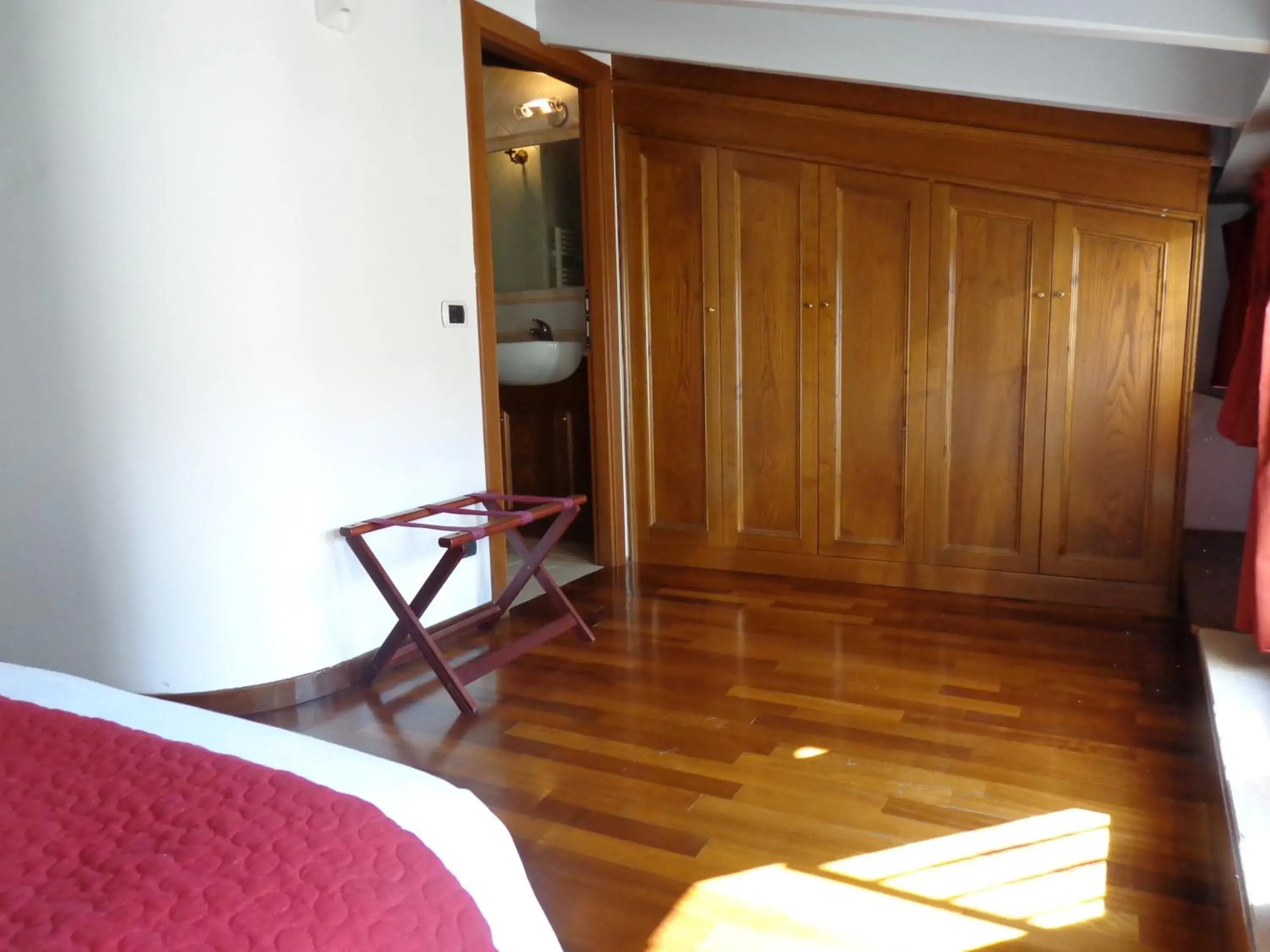 Double Room - Attic in Borgo Pio 91 Double Room - Attic in Borgo Pio 91