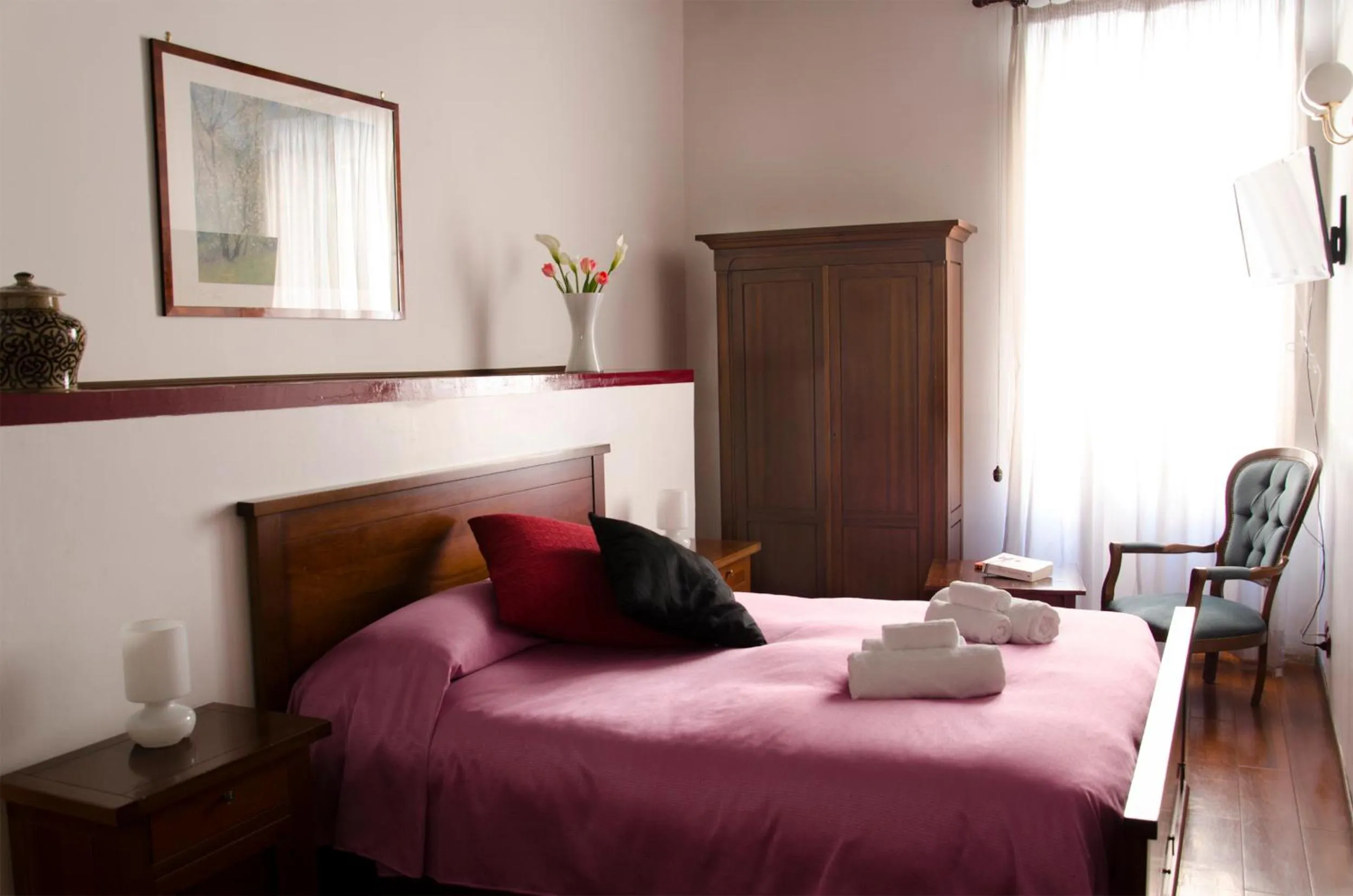 TV and multimedia, Bed in Borgo Pio 91