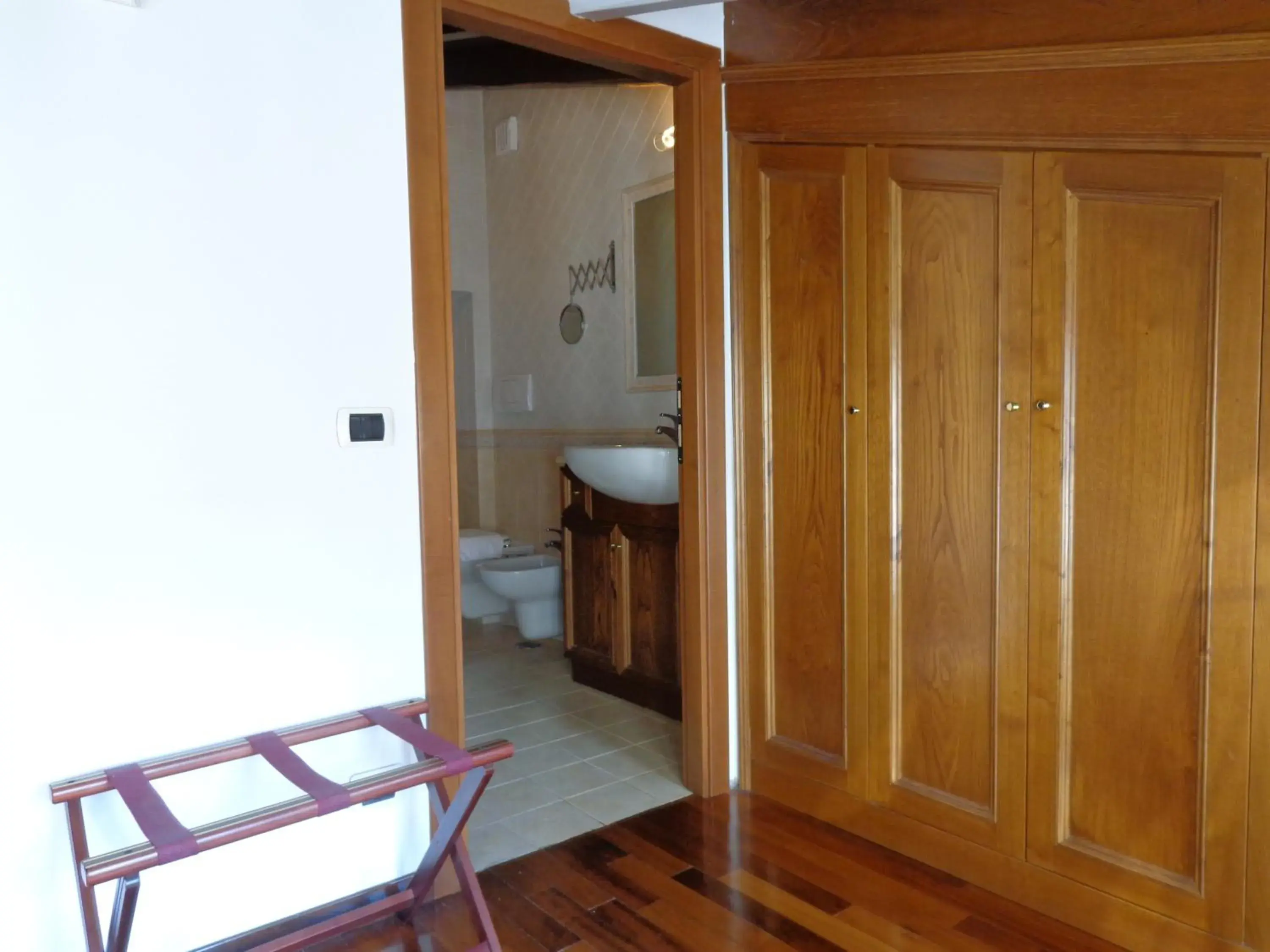 Double Room - Attic in Borgo Pio 91 Double Room - Attic in Borgo Pio 91