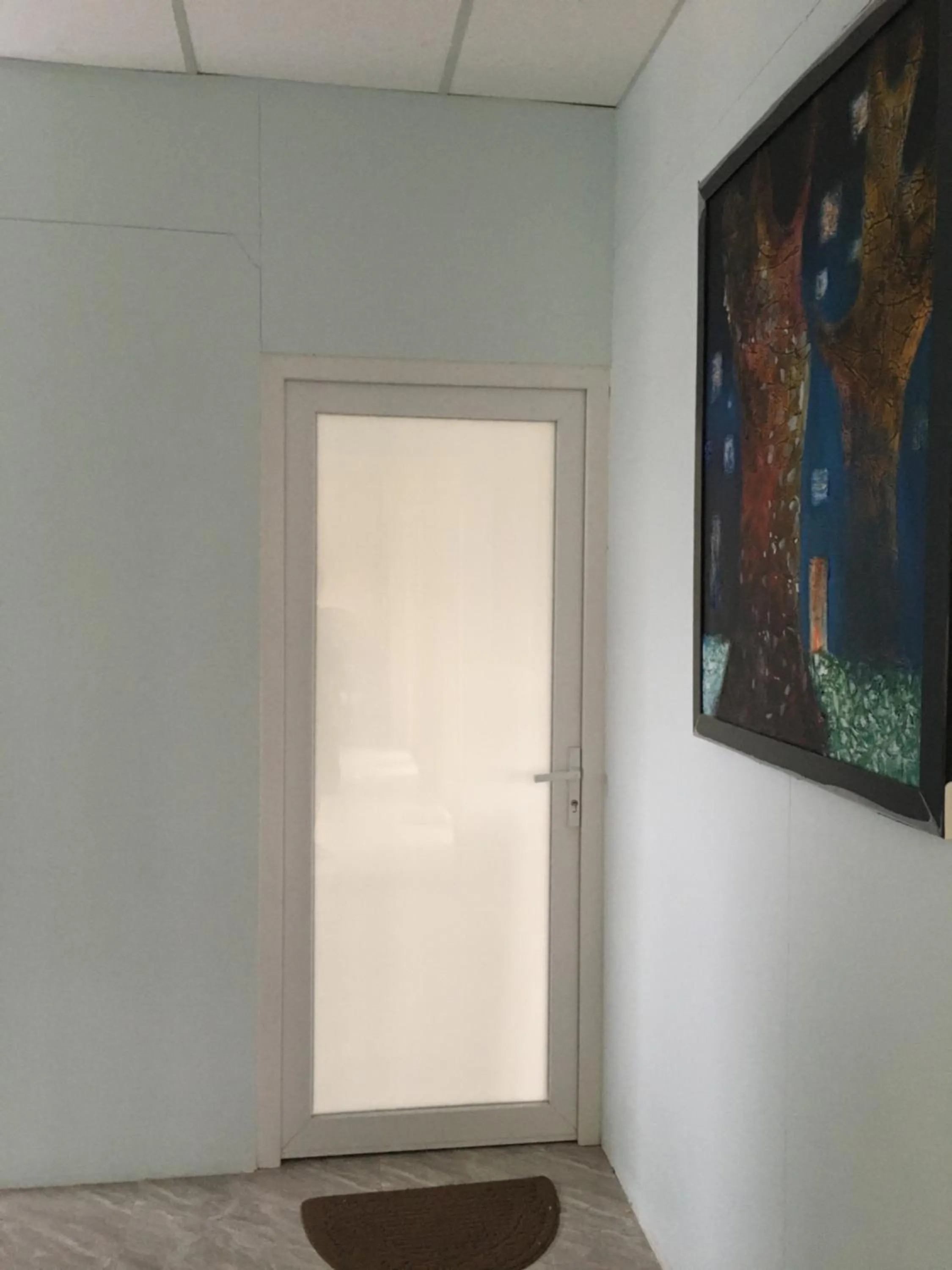 room service in Maily Hostel