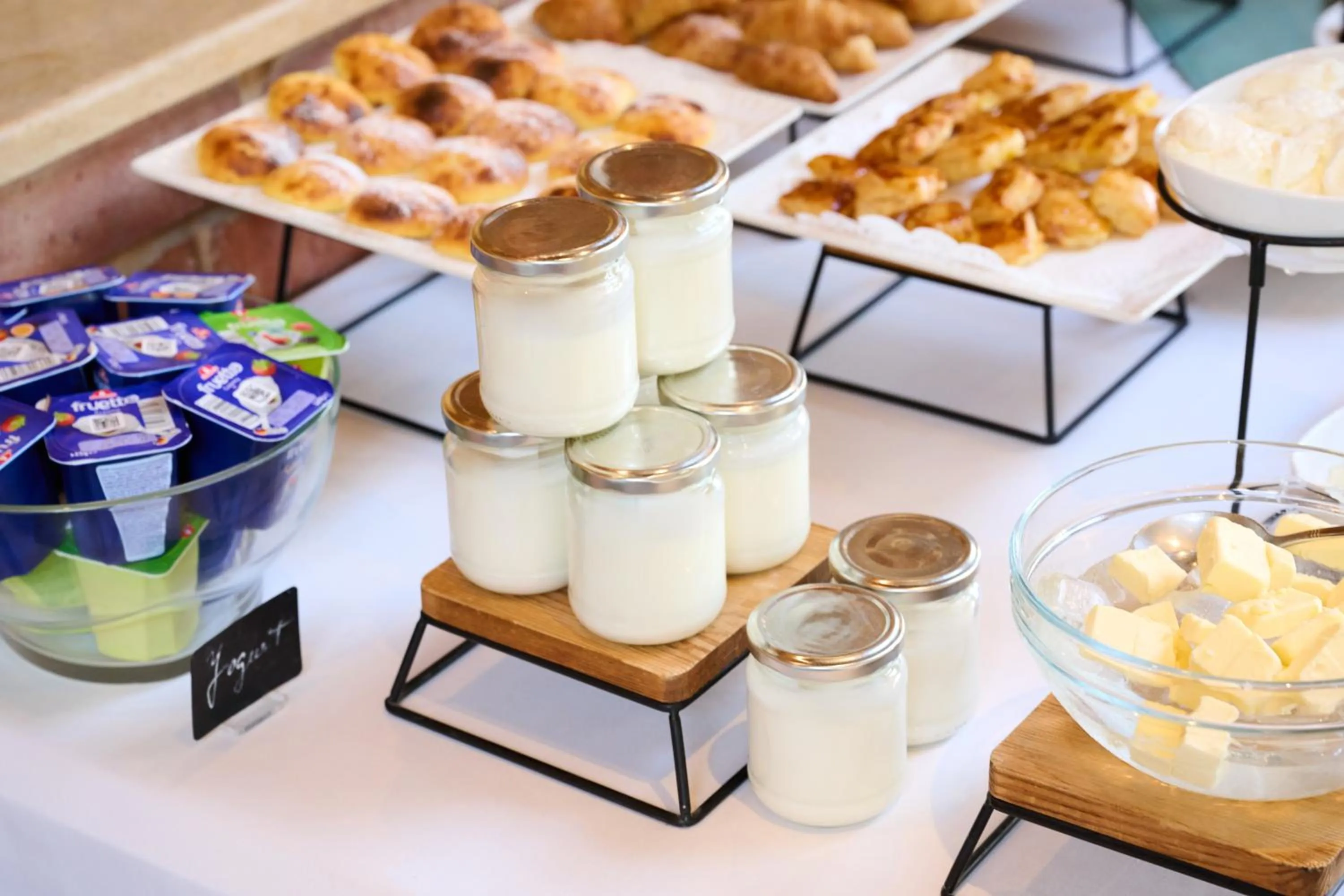 Buffet breakfast in Apricot Hotel Yerevan