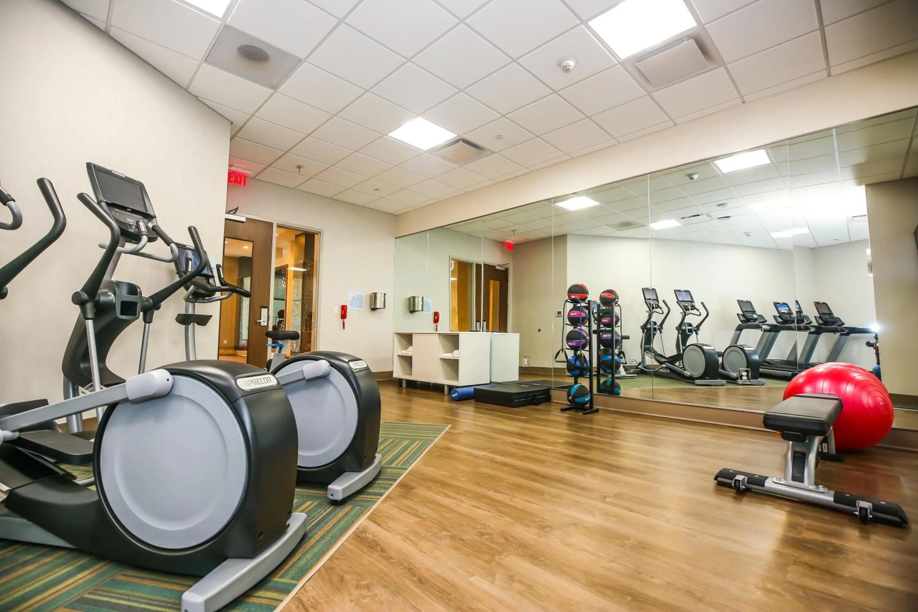 Fitness centre/facilities in Holiday Inn Express & Suites - Charlotte - South End by IHG
