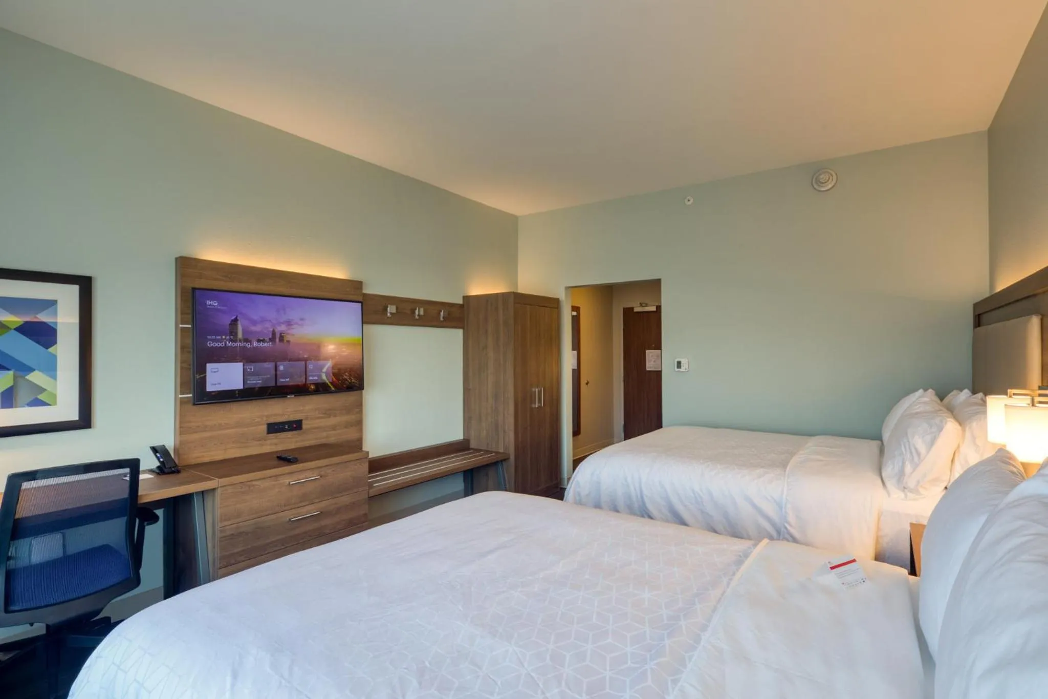 Photo of the whole room, Bed in Holiday Inn Express & Suites - Charlotte - South End by IHG