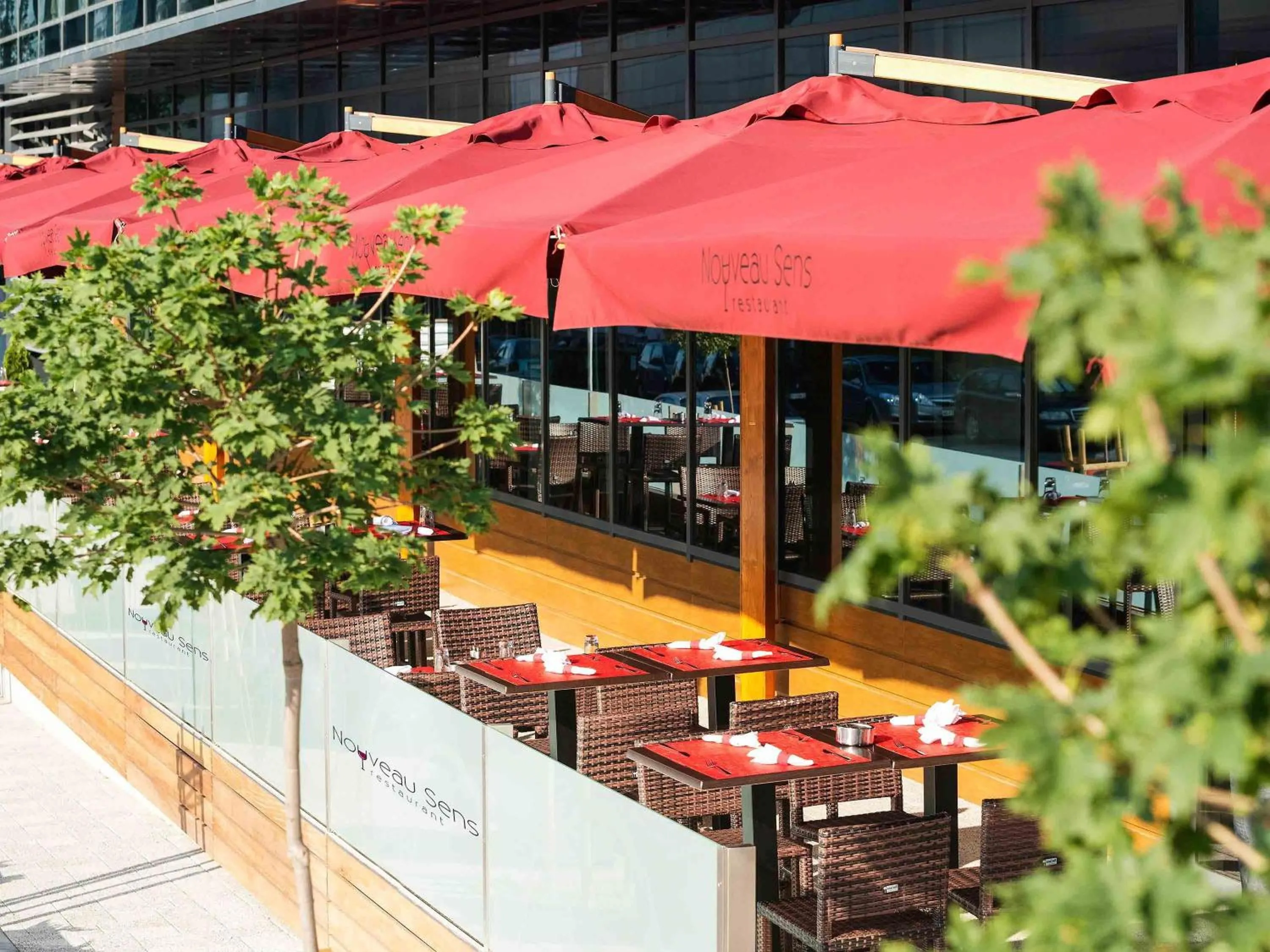 Restaurant/places to eat in Novotel Sofia