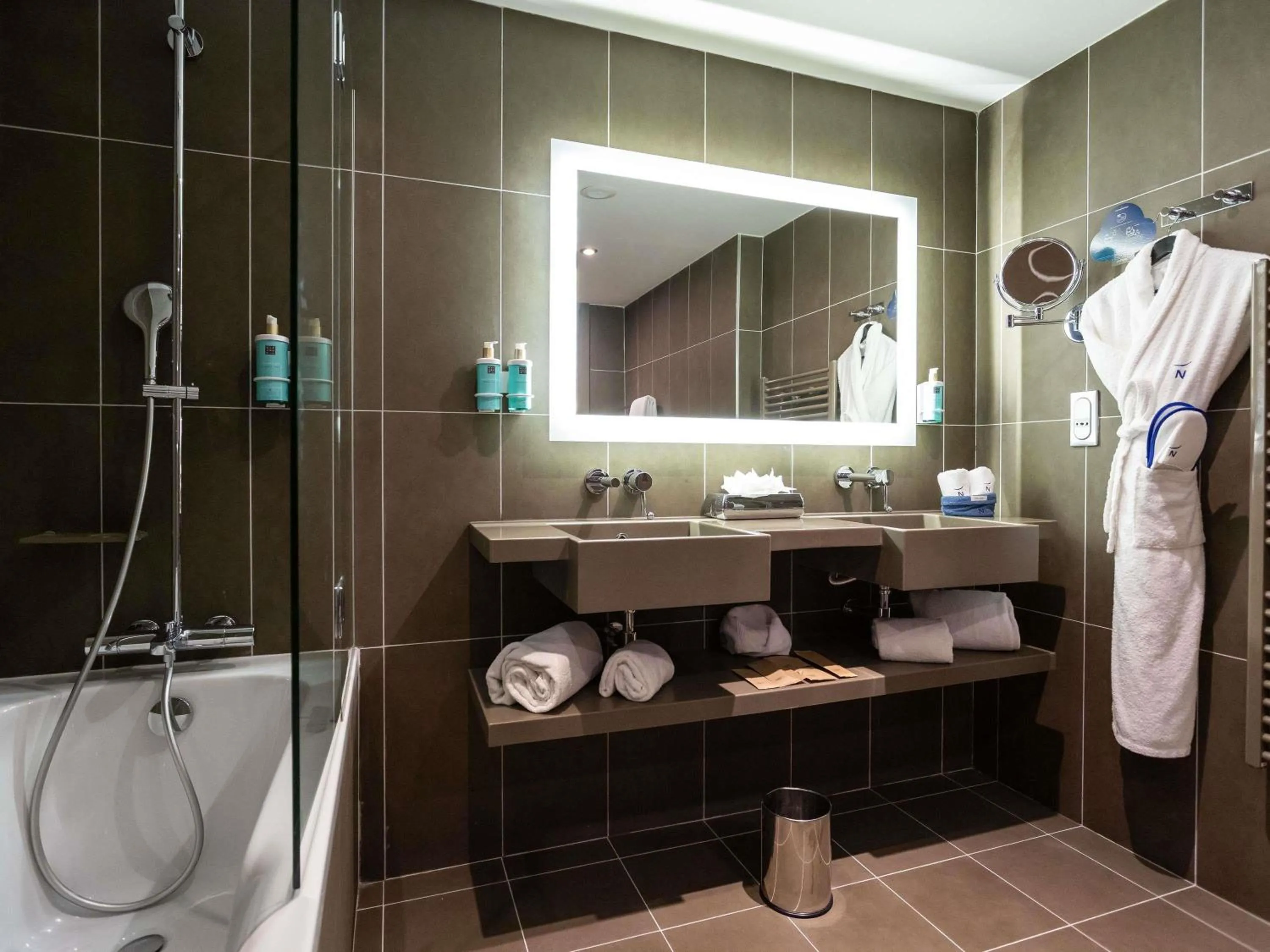 Bedroom in Novotel Sofia