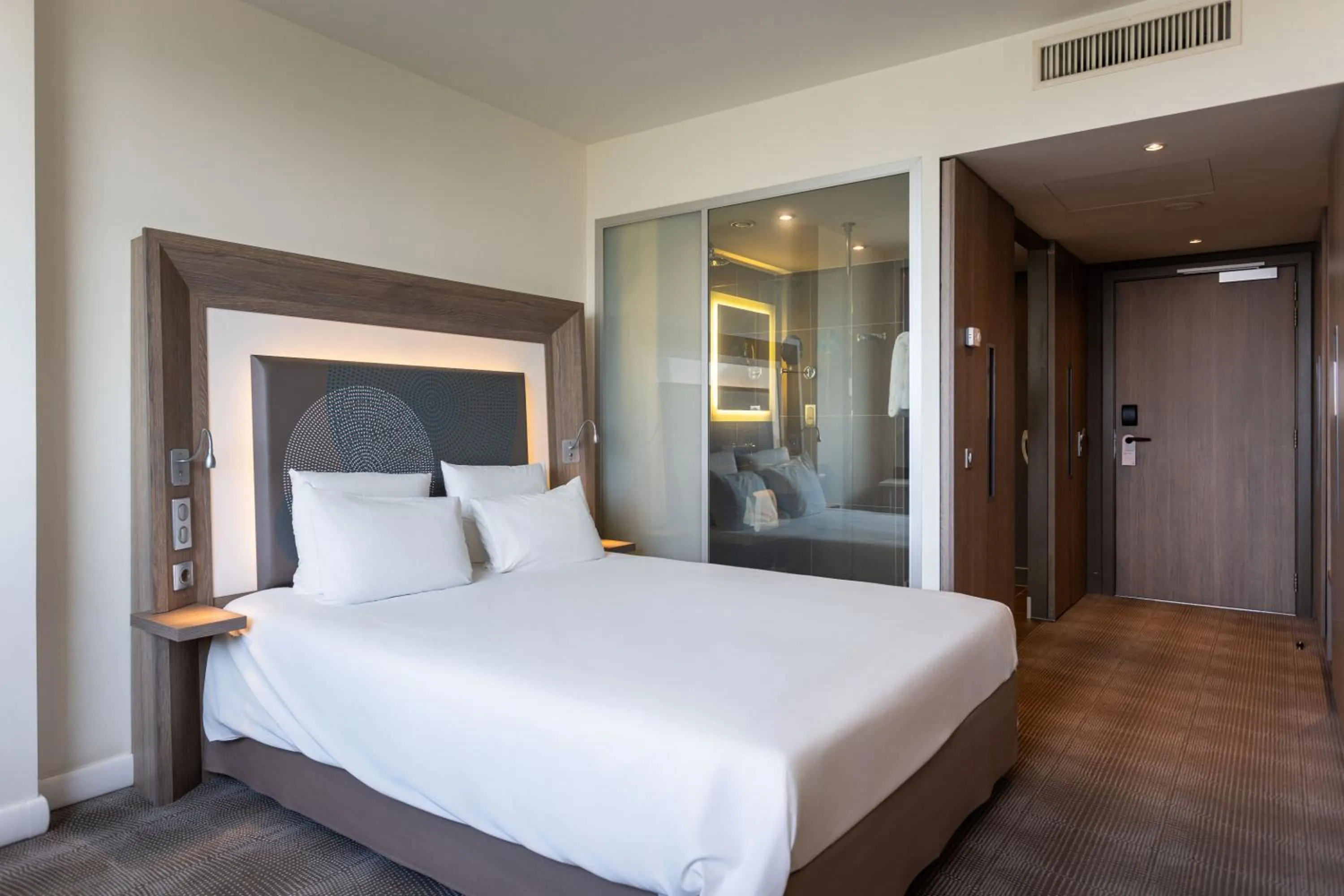 Bed in Novotel Sofia