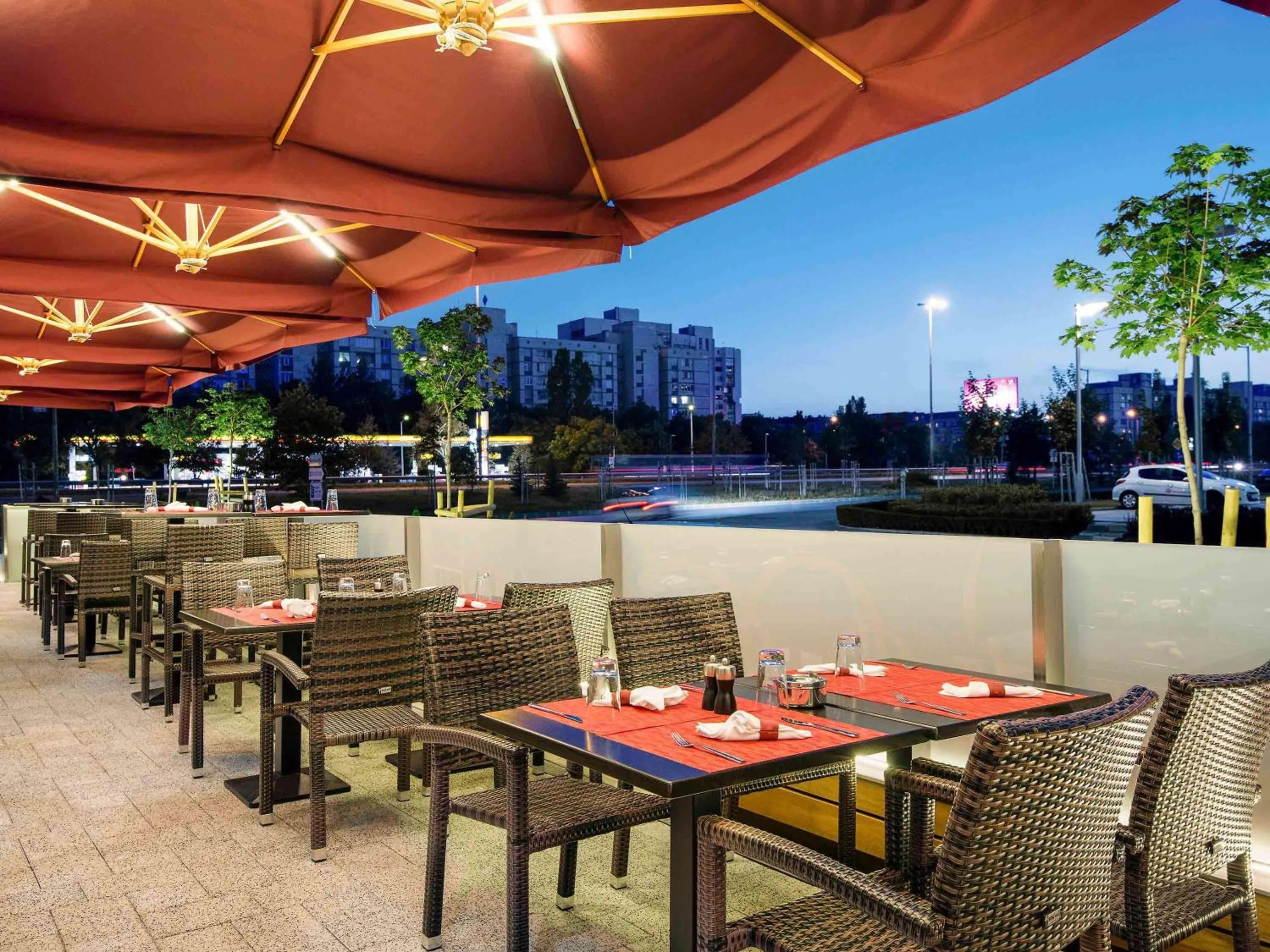 Restaurant/places to eat in Novotel Sofia