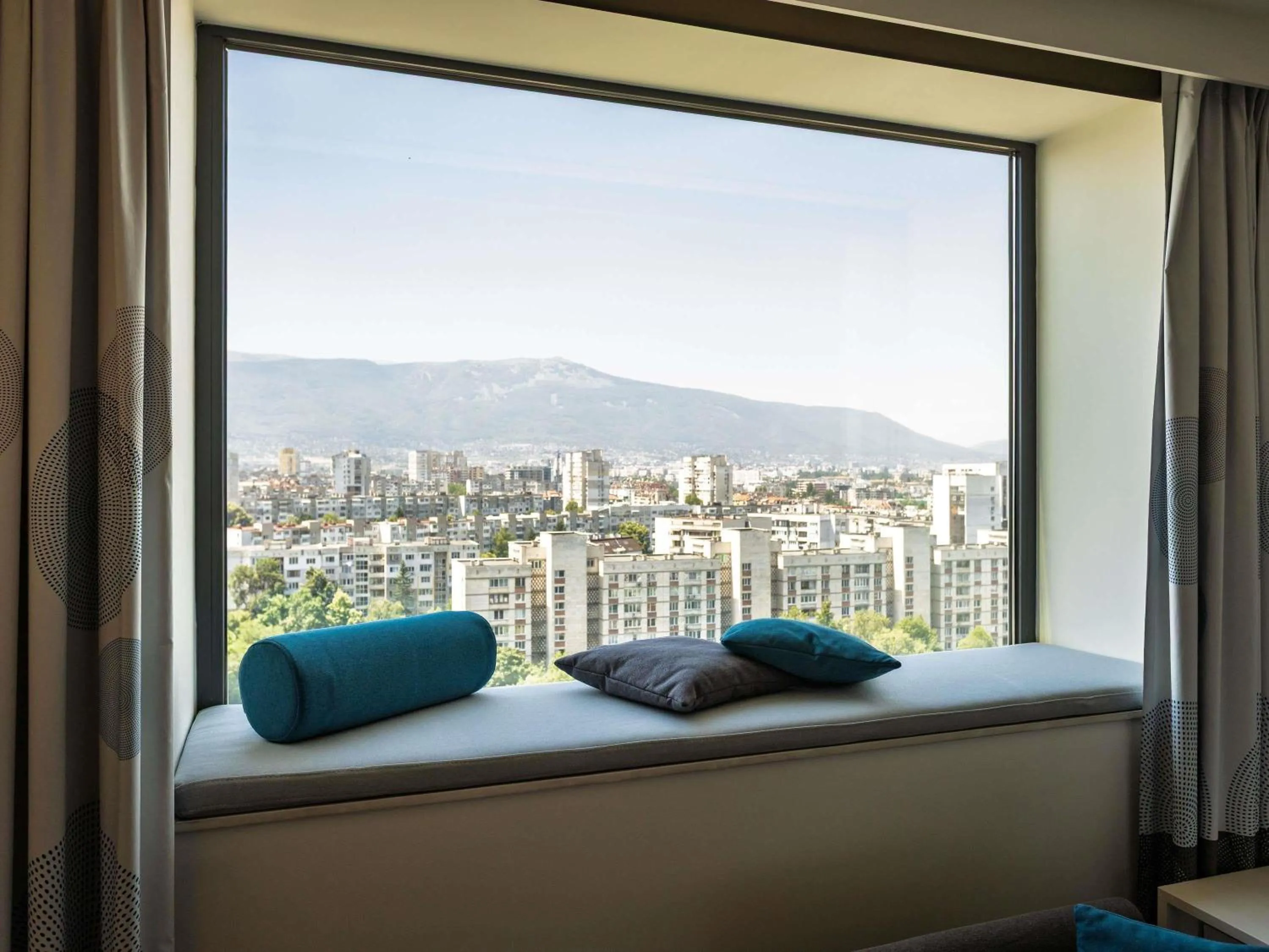 Bedroom, Bed in Novotel Sofia