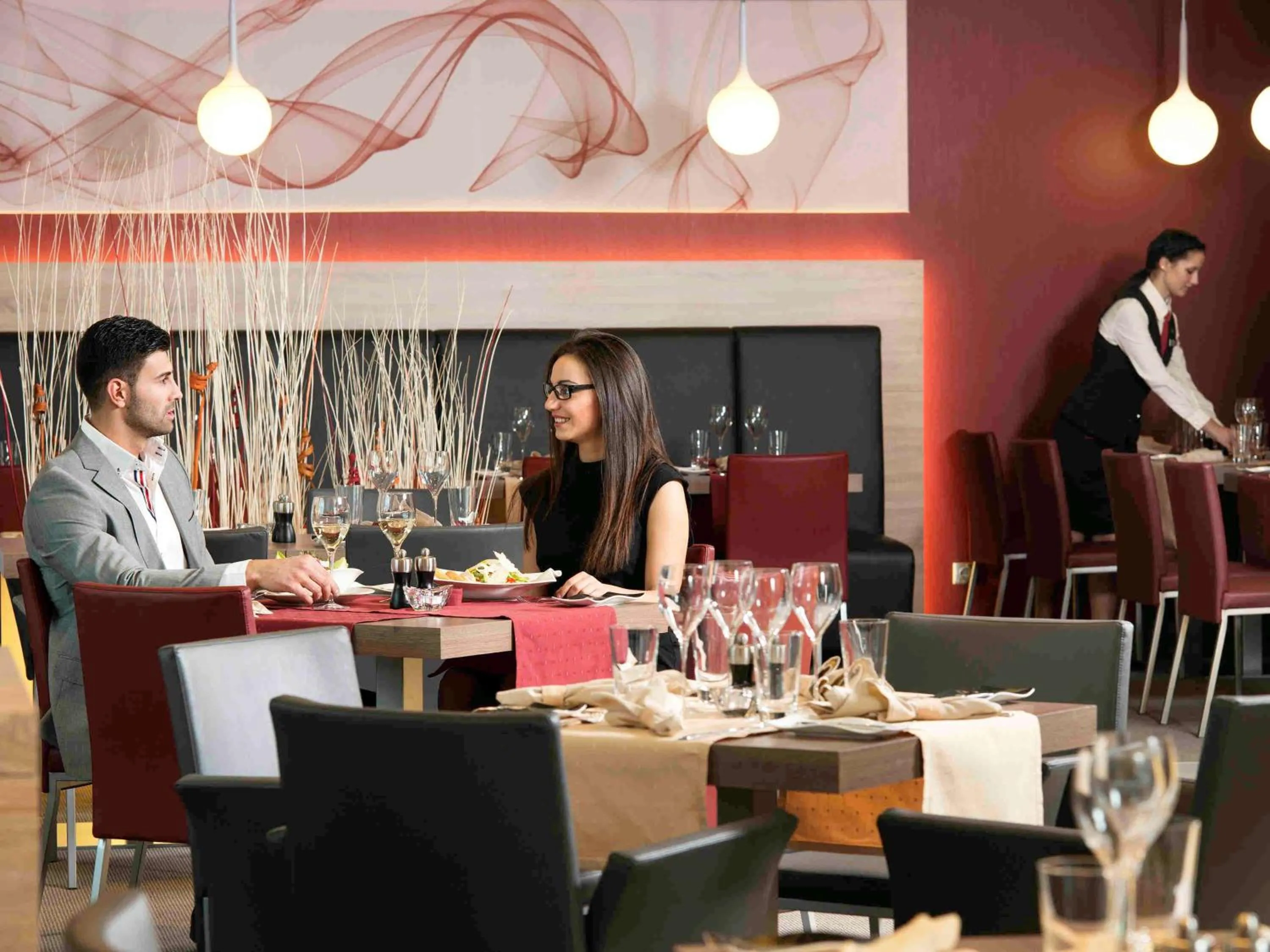 Restaurant/places to eat in Novotel Sofia