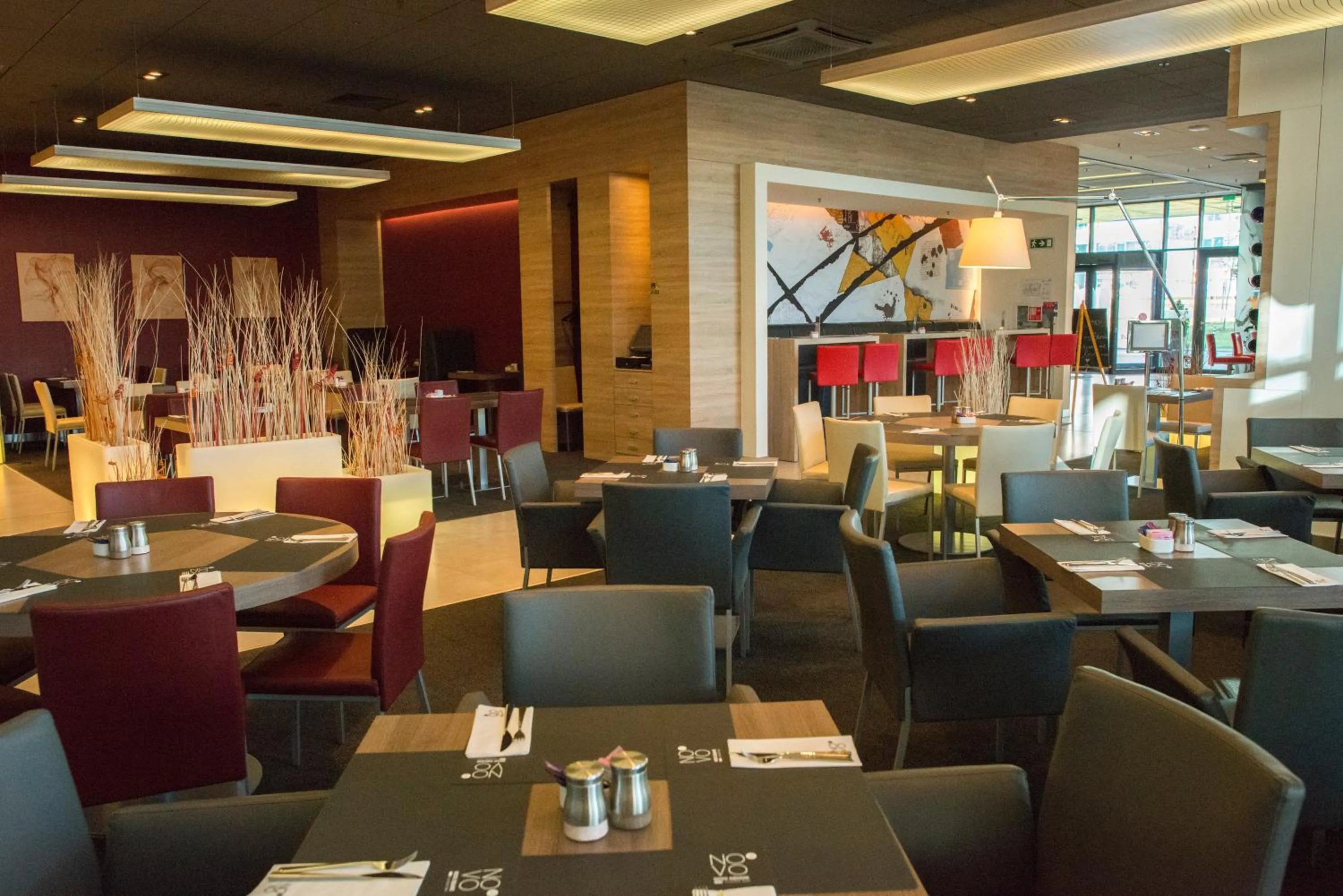 Restaurant/places to eat in Novotel Sofia