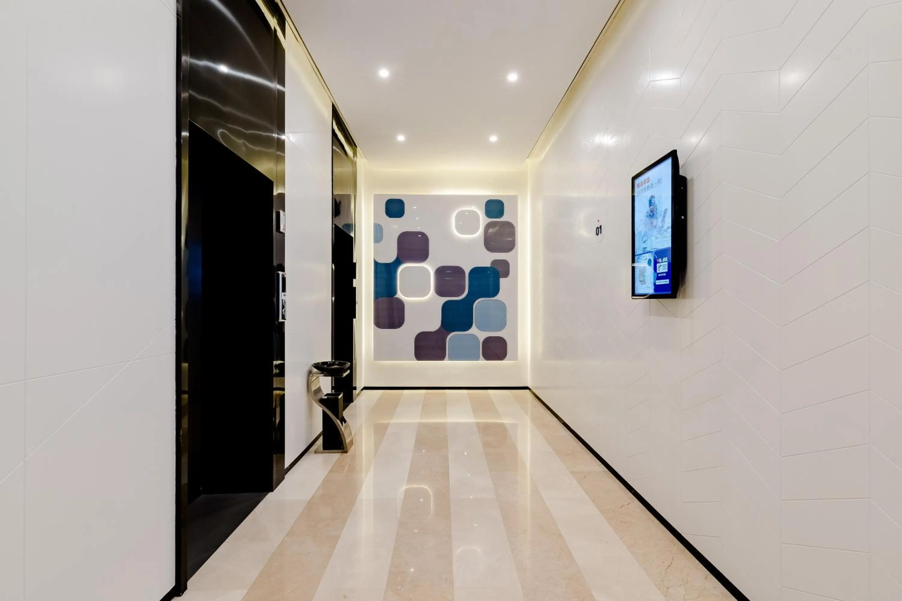 Lobby or reception in Holiday Inn Express Taian City Center by IHG