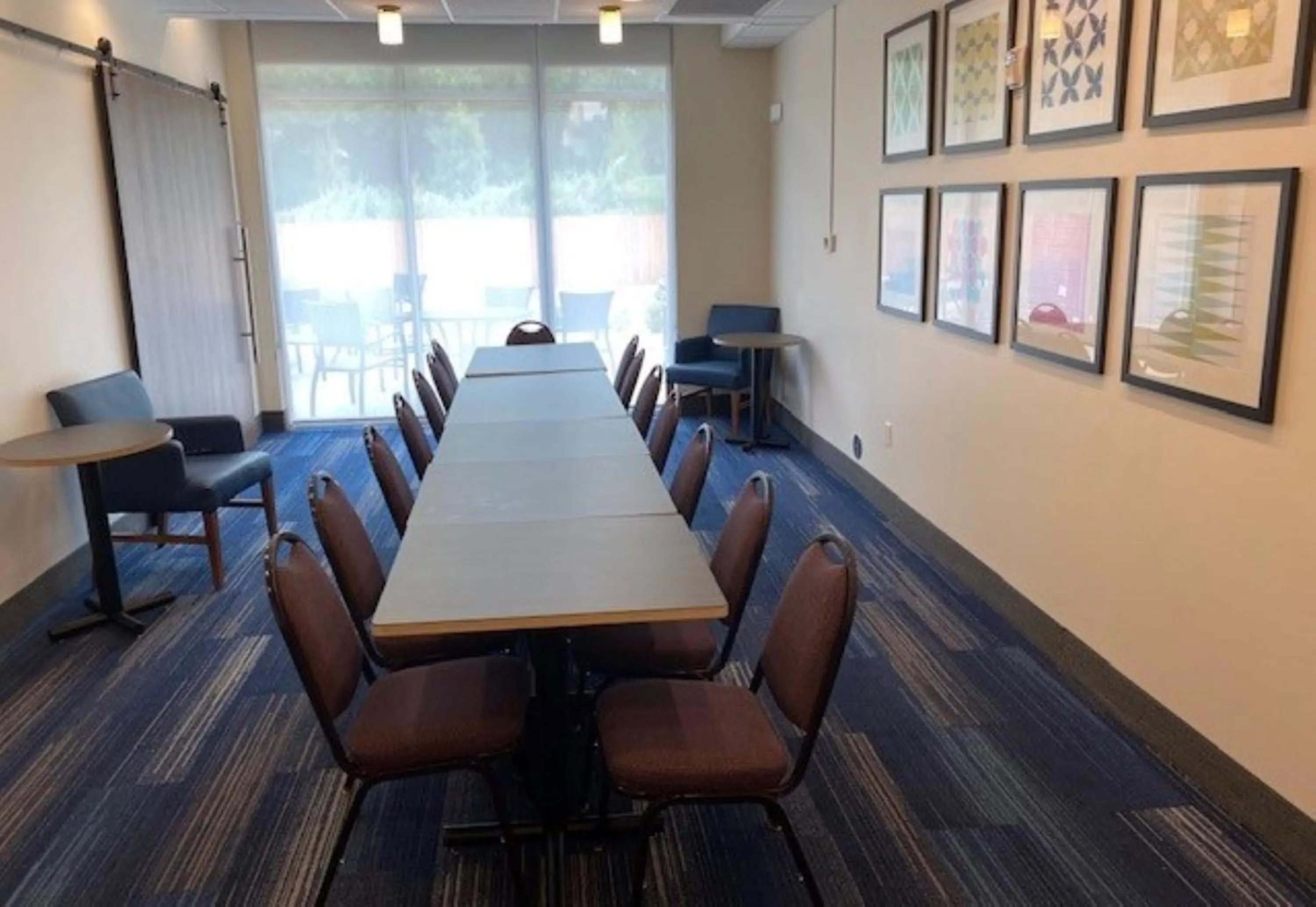 Meeting/conference room in Holiday Inn Express & Suites Warrensburg North by IHG