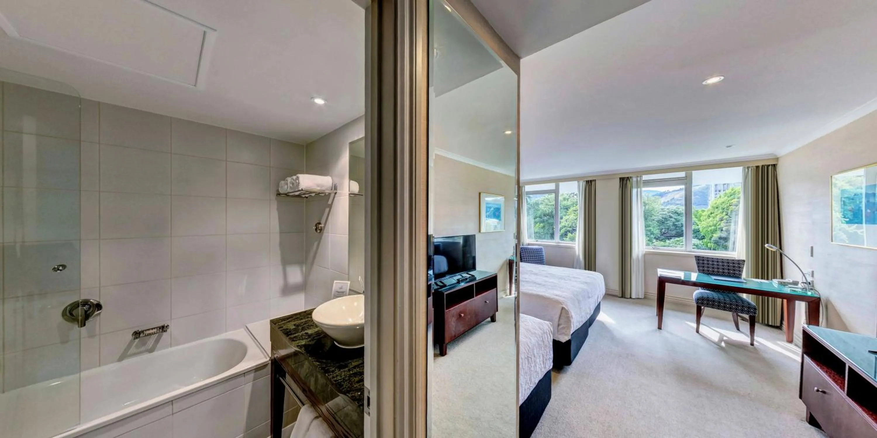 Bathroom, Bed in Rutherford Hotel Nelson - A Heritage Hotel