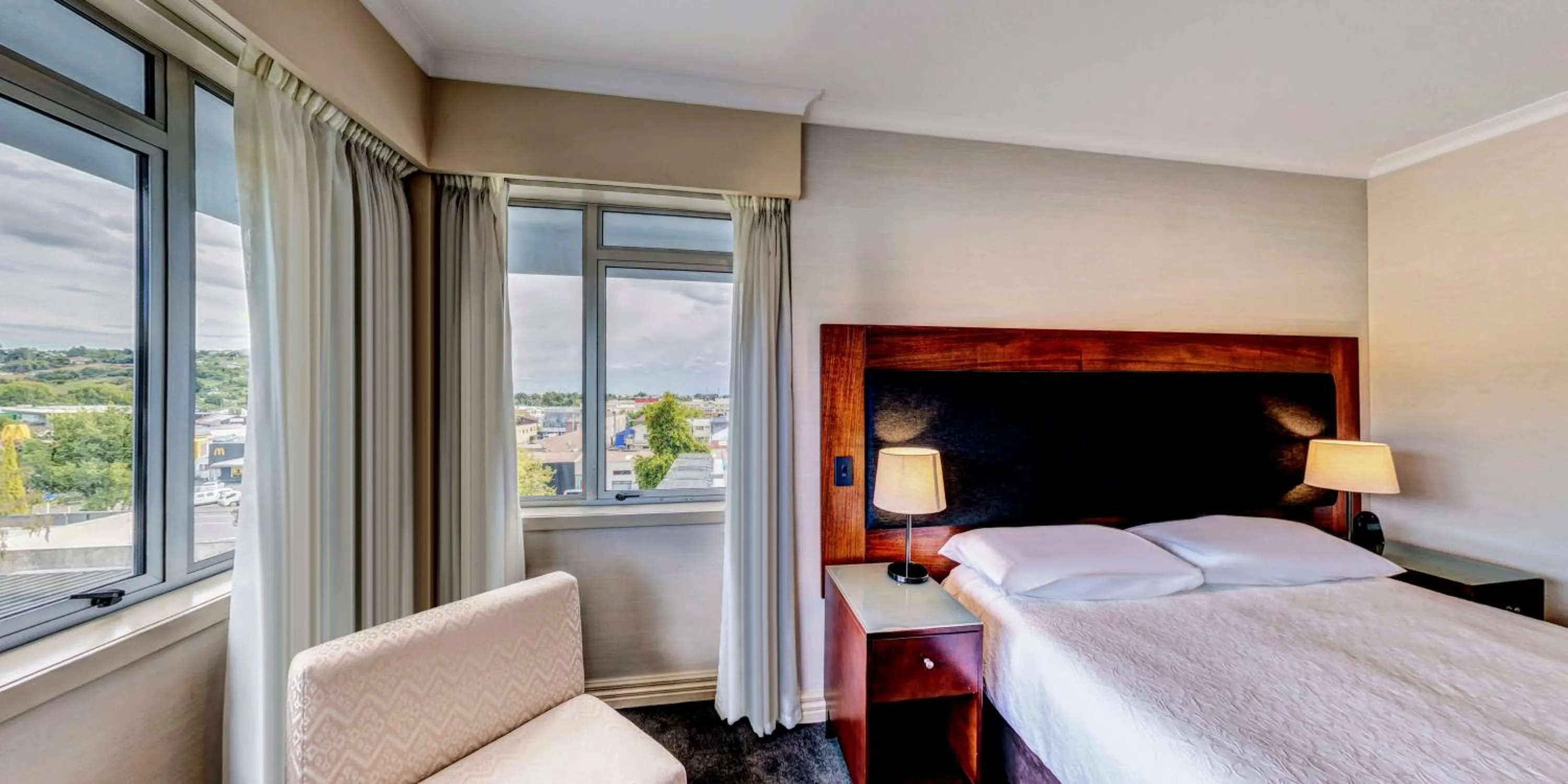 Bedroom, Bed in Rutherford Hotel Nelson - A Heritage Hotel