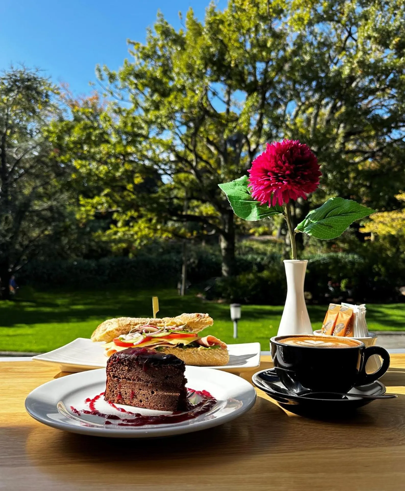 Restaurant/places to eat in Rutherford Hotel Nelson - A Heritage Hotel