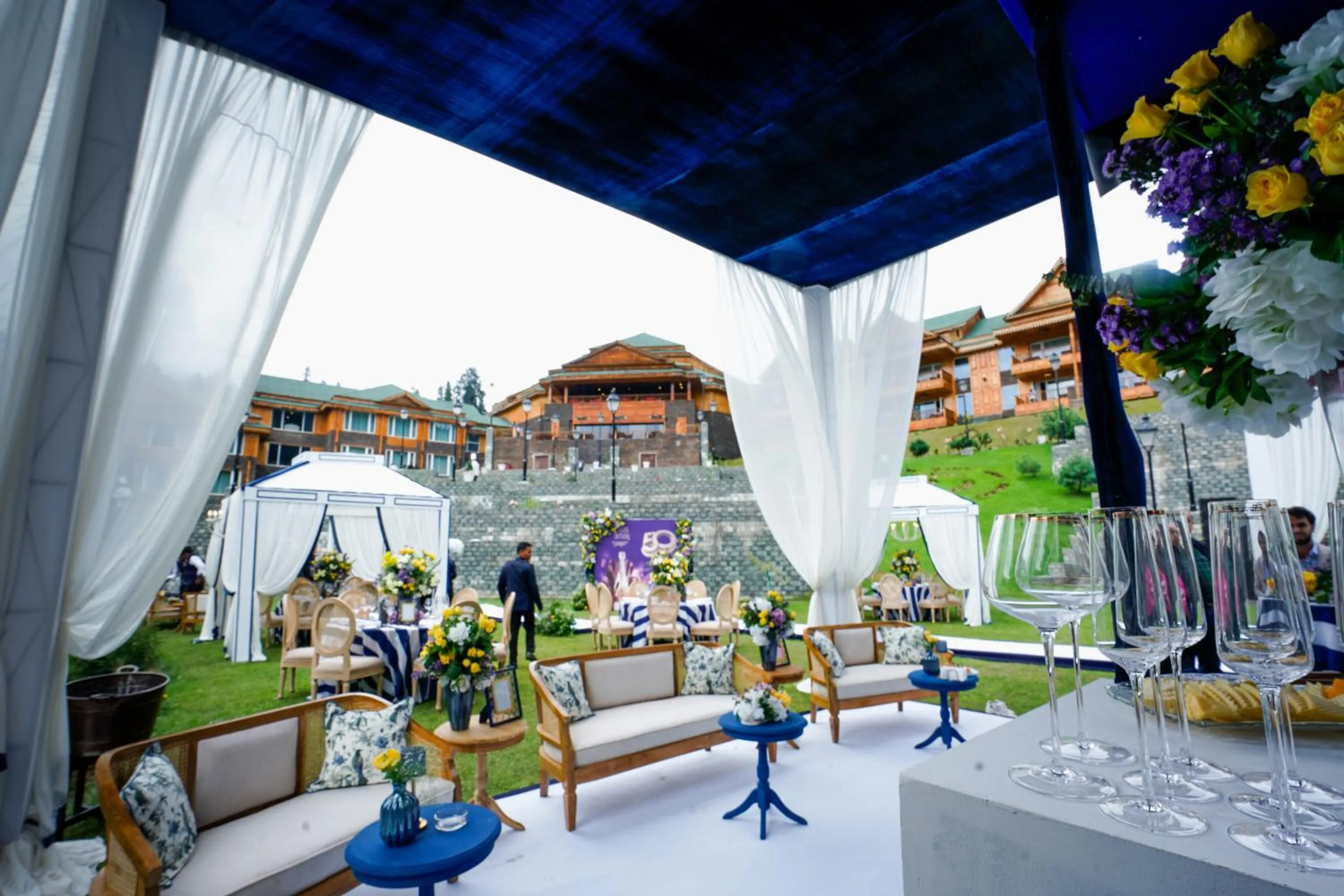 Garden in The Khyber Himalayan Resort & Spa