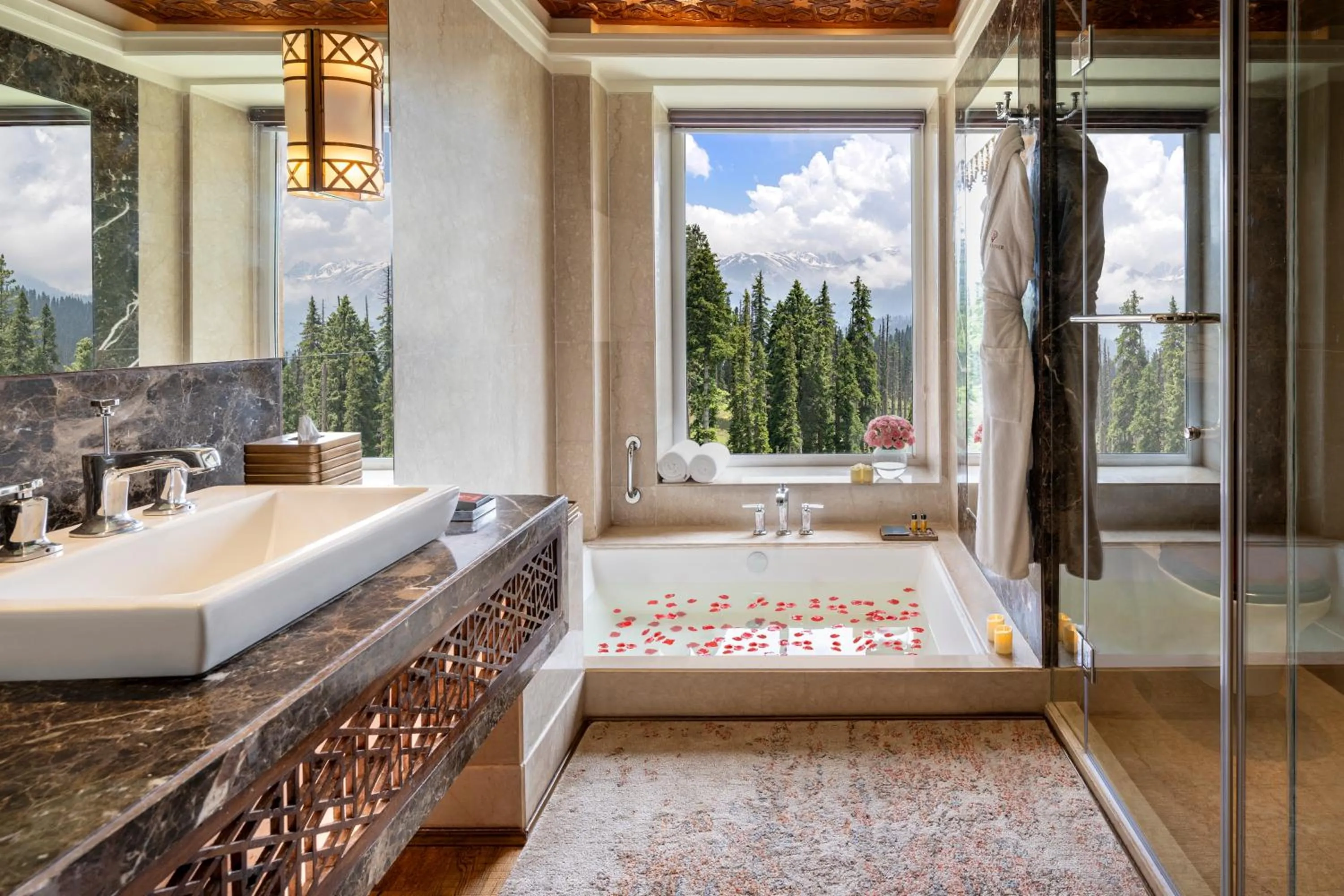 Toilet in The Khyber Himalayan Resort & Spa