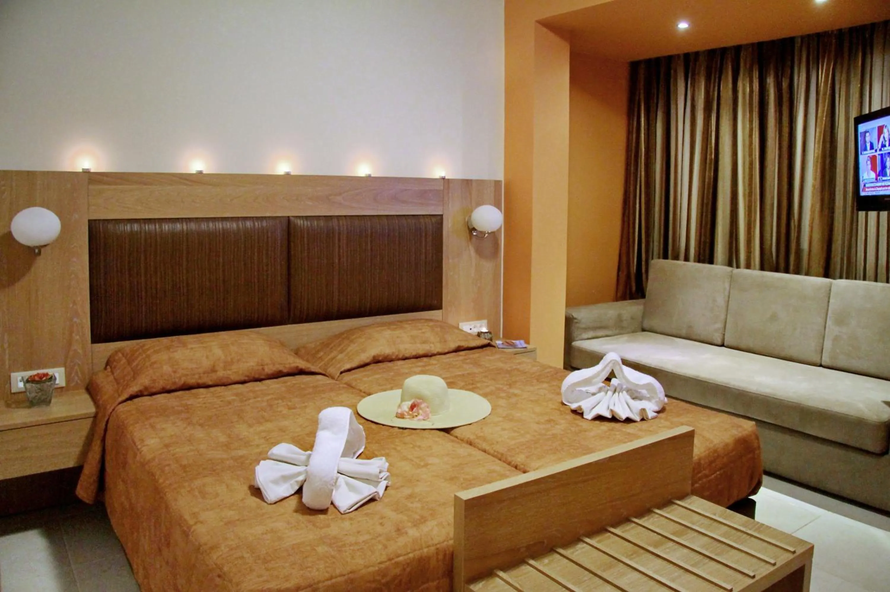 Living room, Bed in Bella Elena by Estia