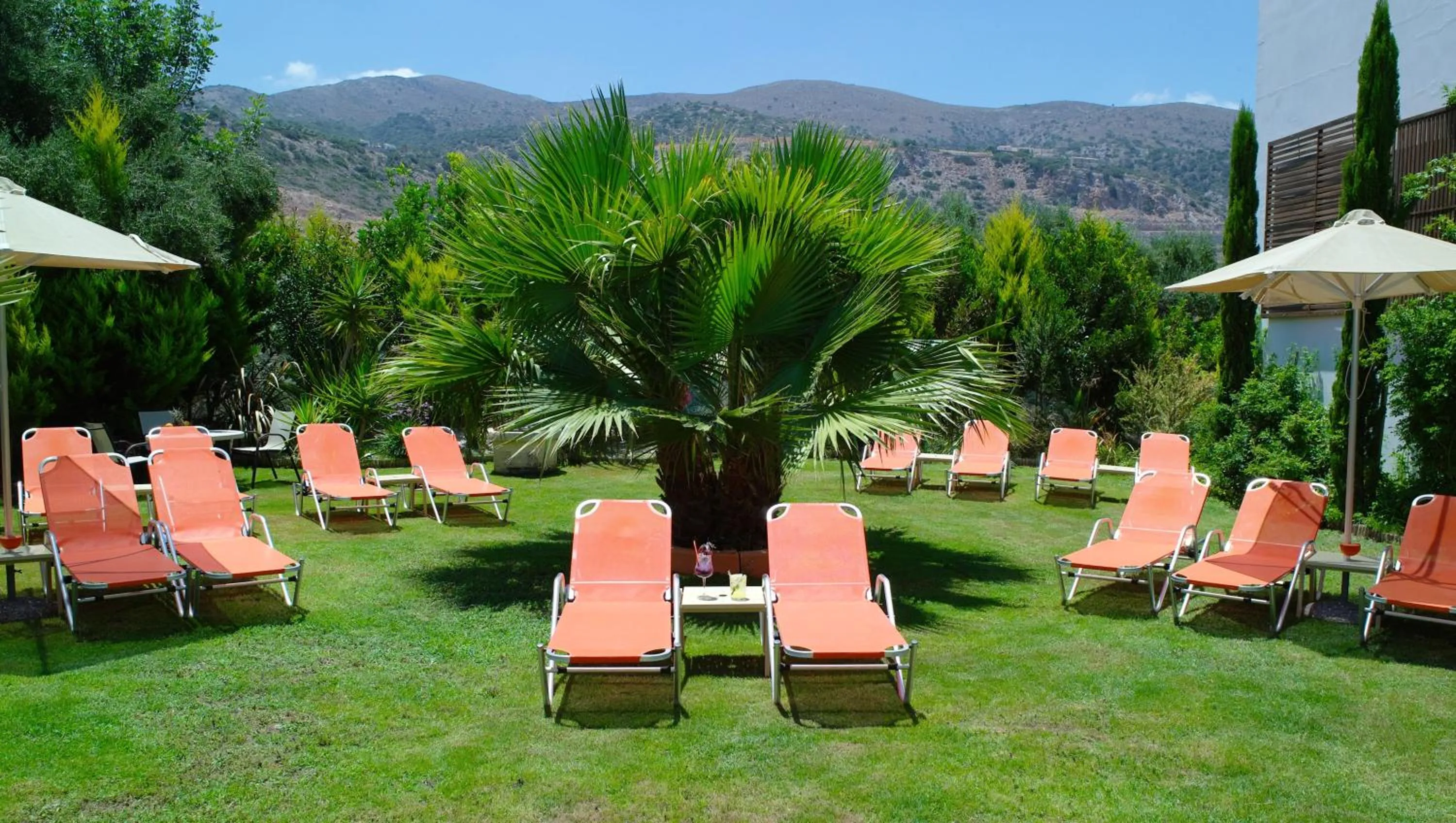 Lounge or bar in Bella Elena by Estia