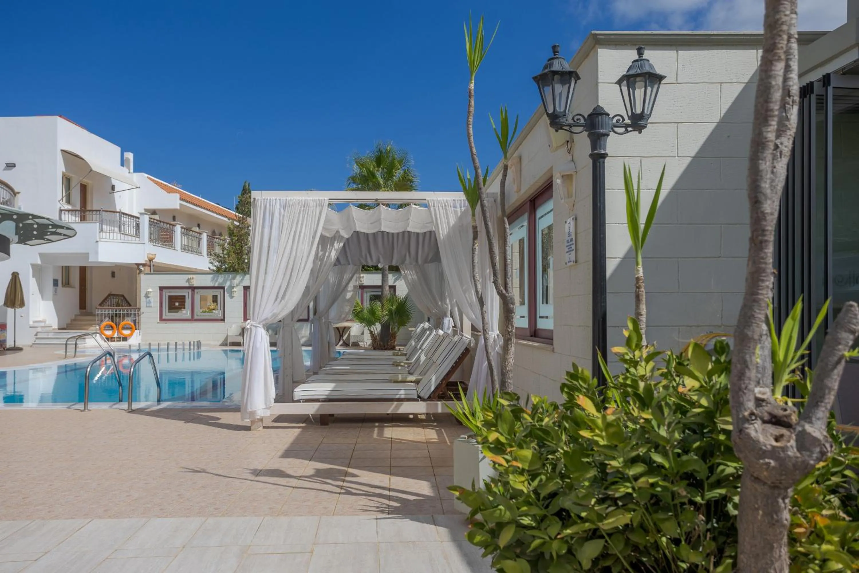 Property building in Bella Elena by Estia