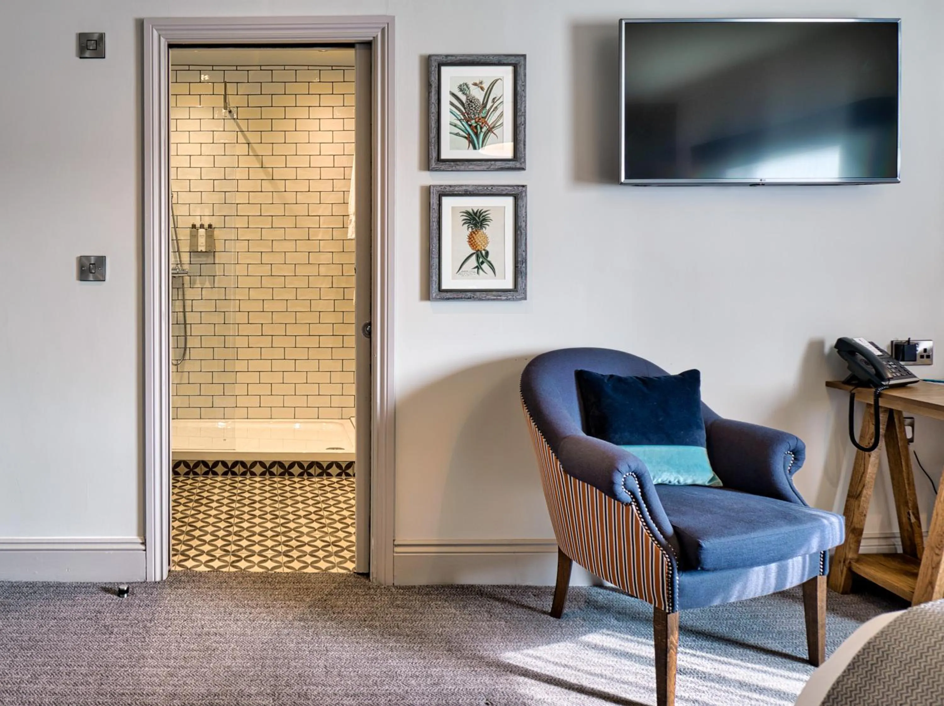 Bedroom in The Wellington Arms - Basingstoke-Reading