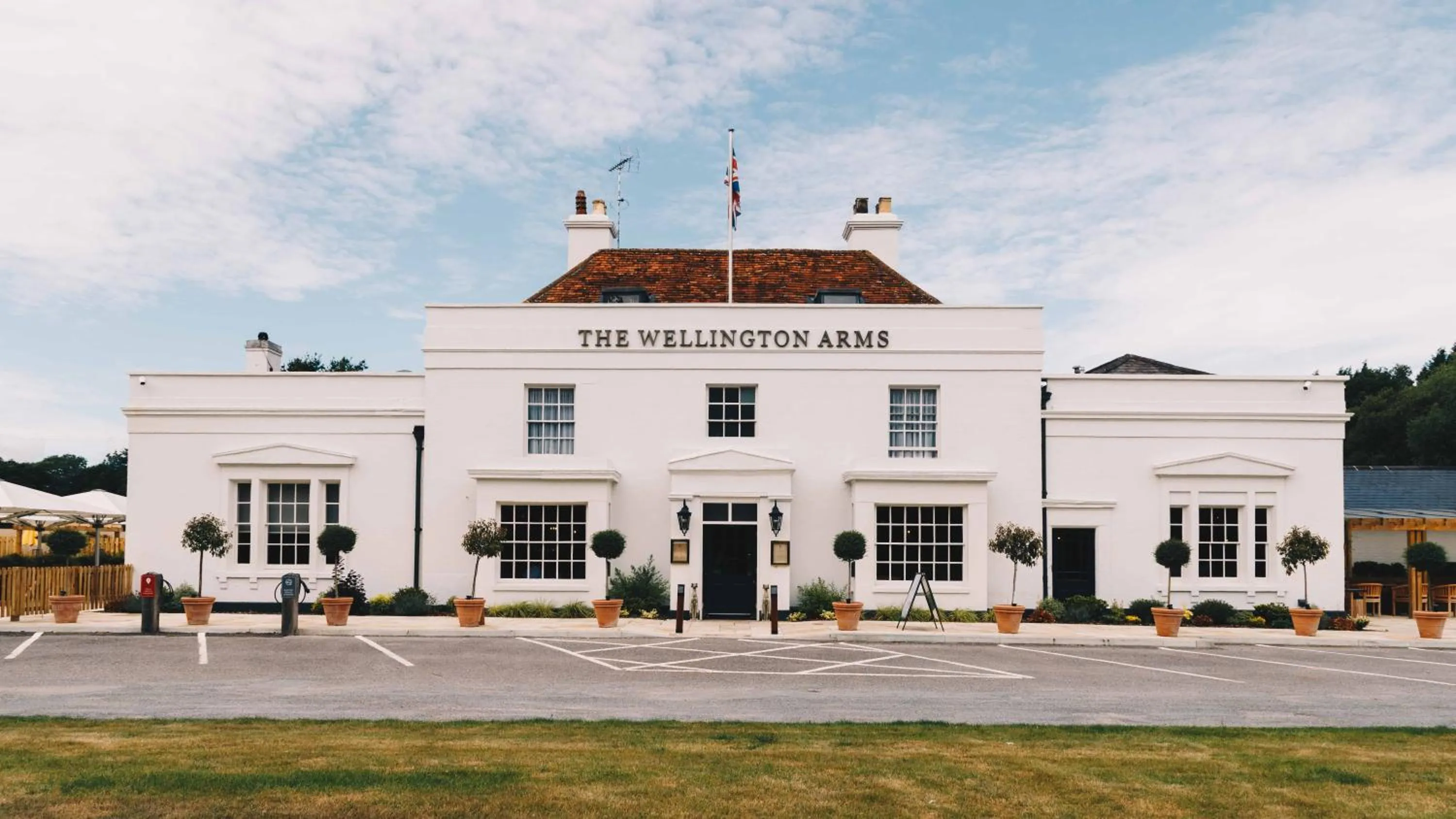 Property building in The Wellington Arms - Basingstoke-Reading