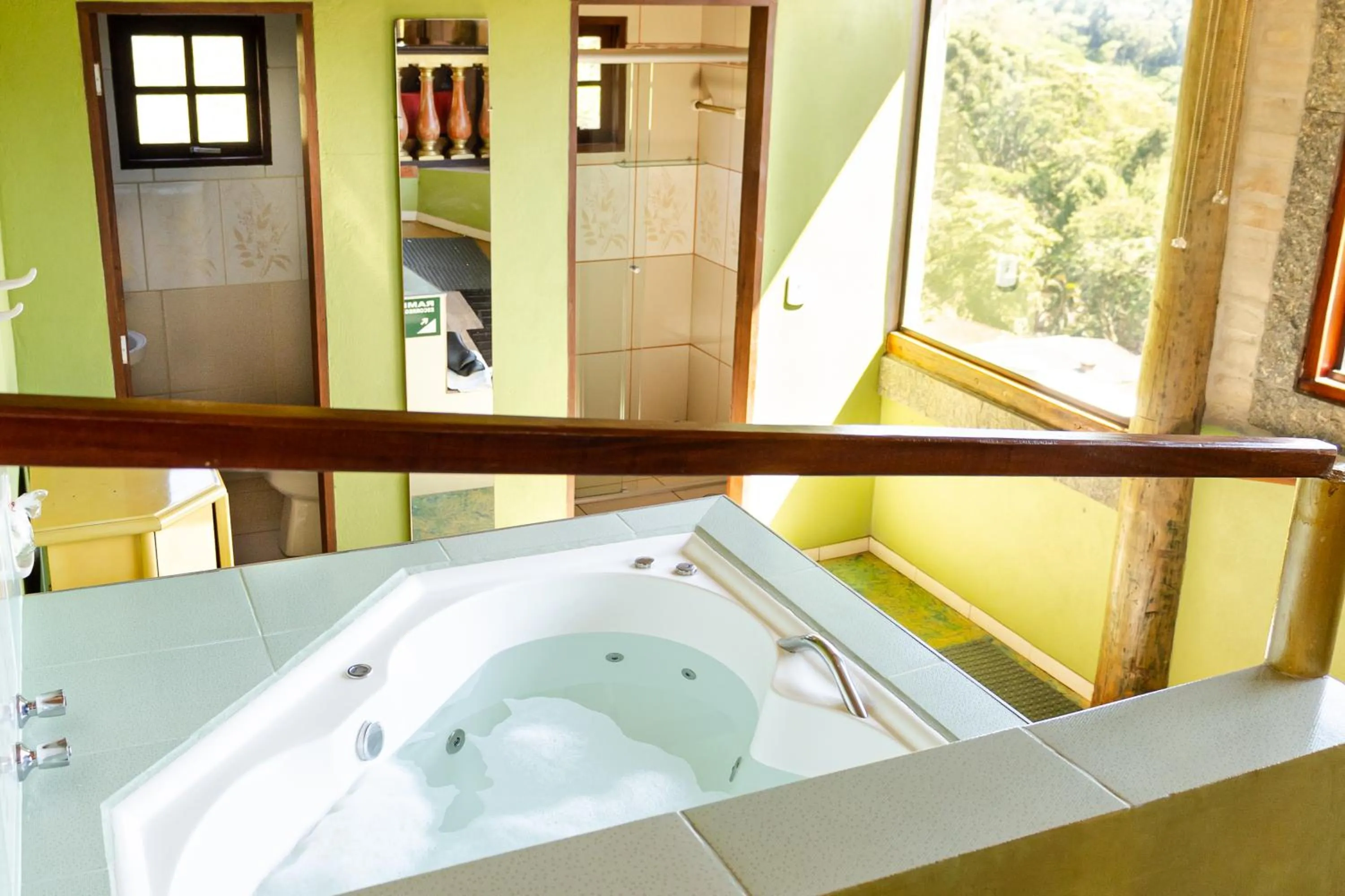 Hot Tub in Pousada Chalés São Francisco