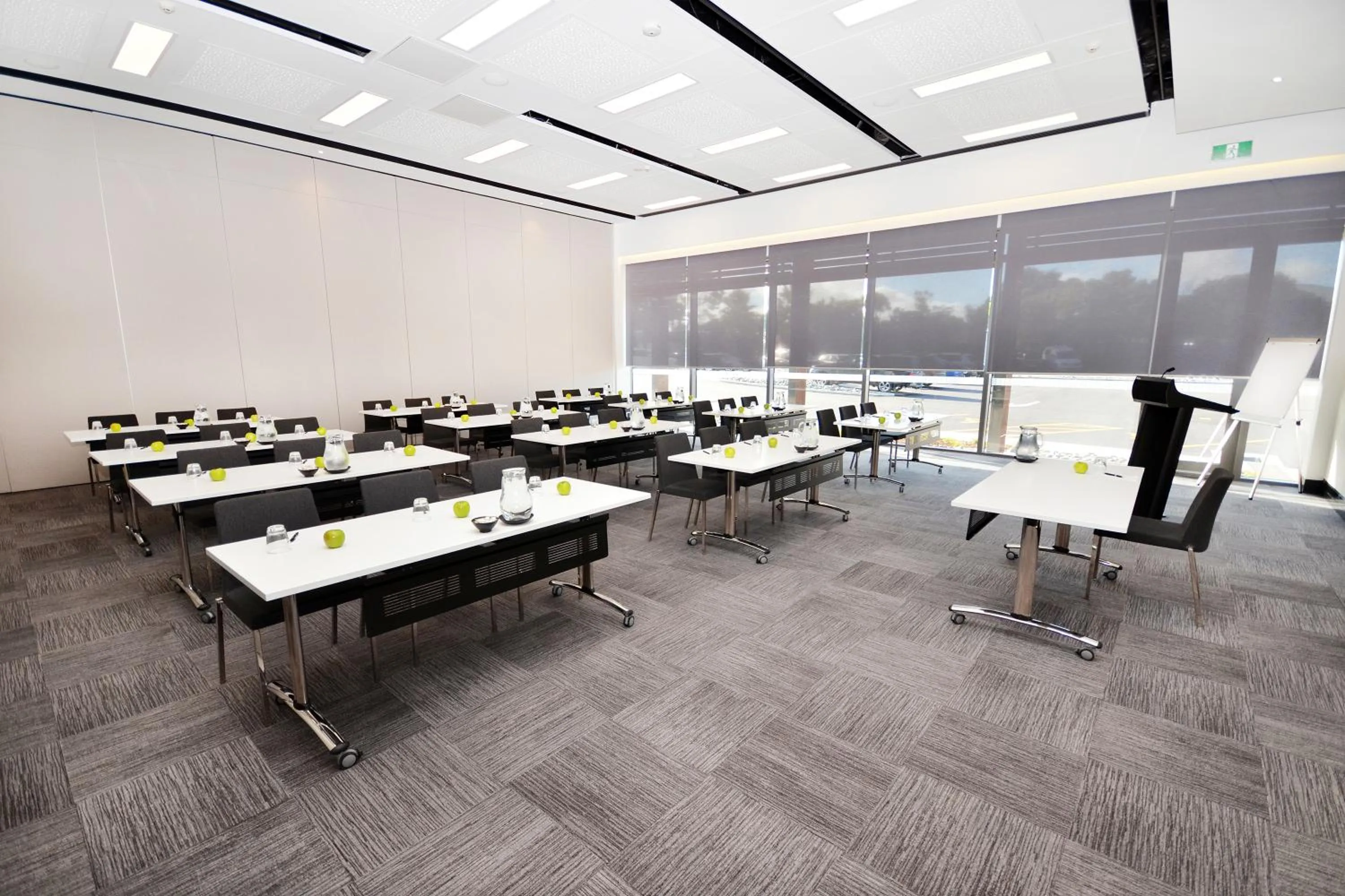 Meeting/conference room in JetPark Auckland Airport Hotel