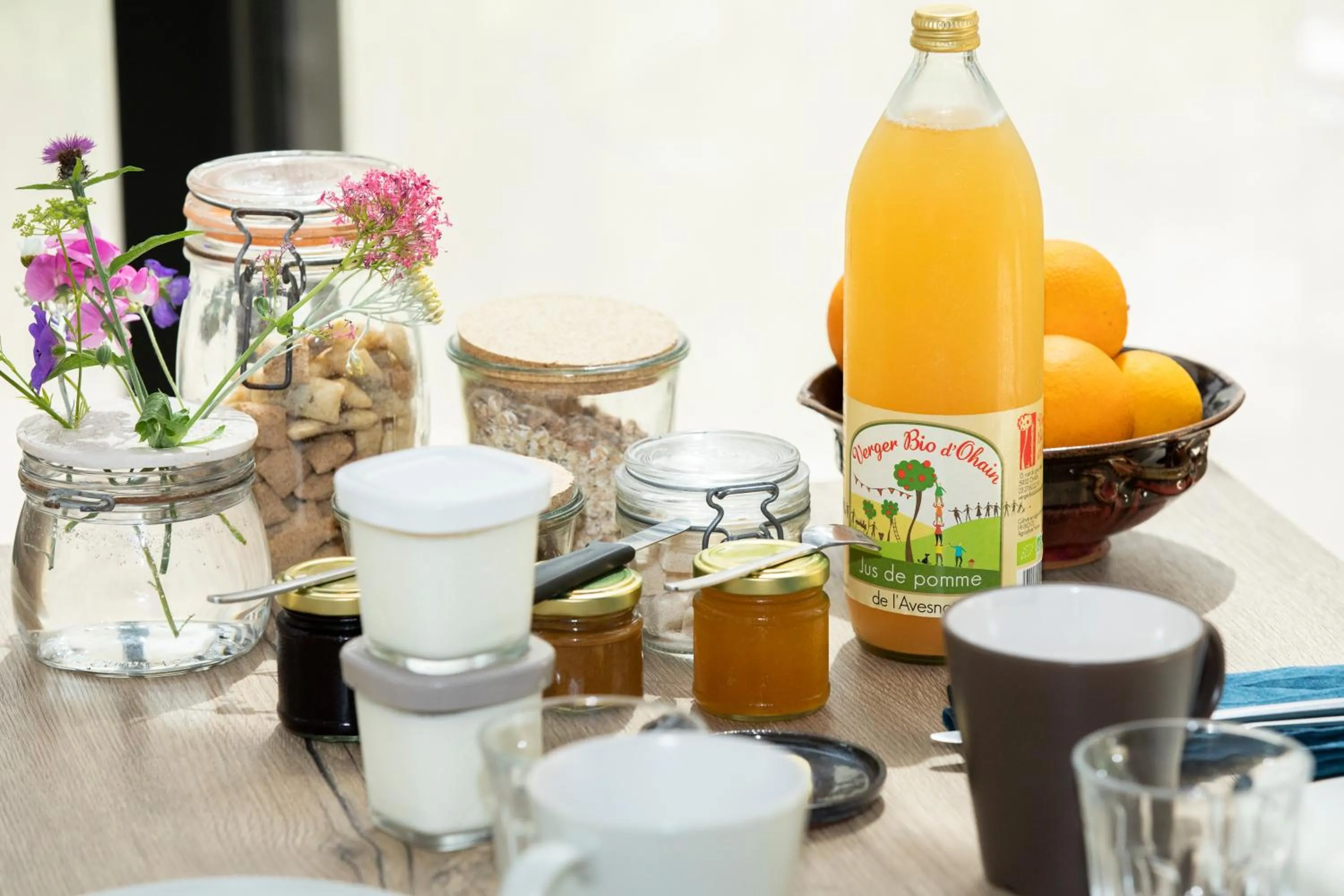 Breakfast in Aubépine