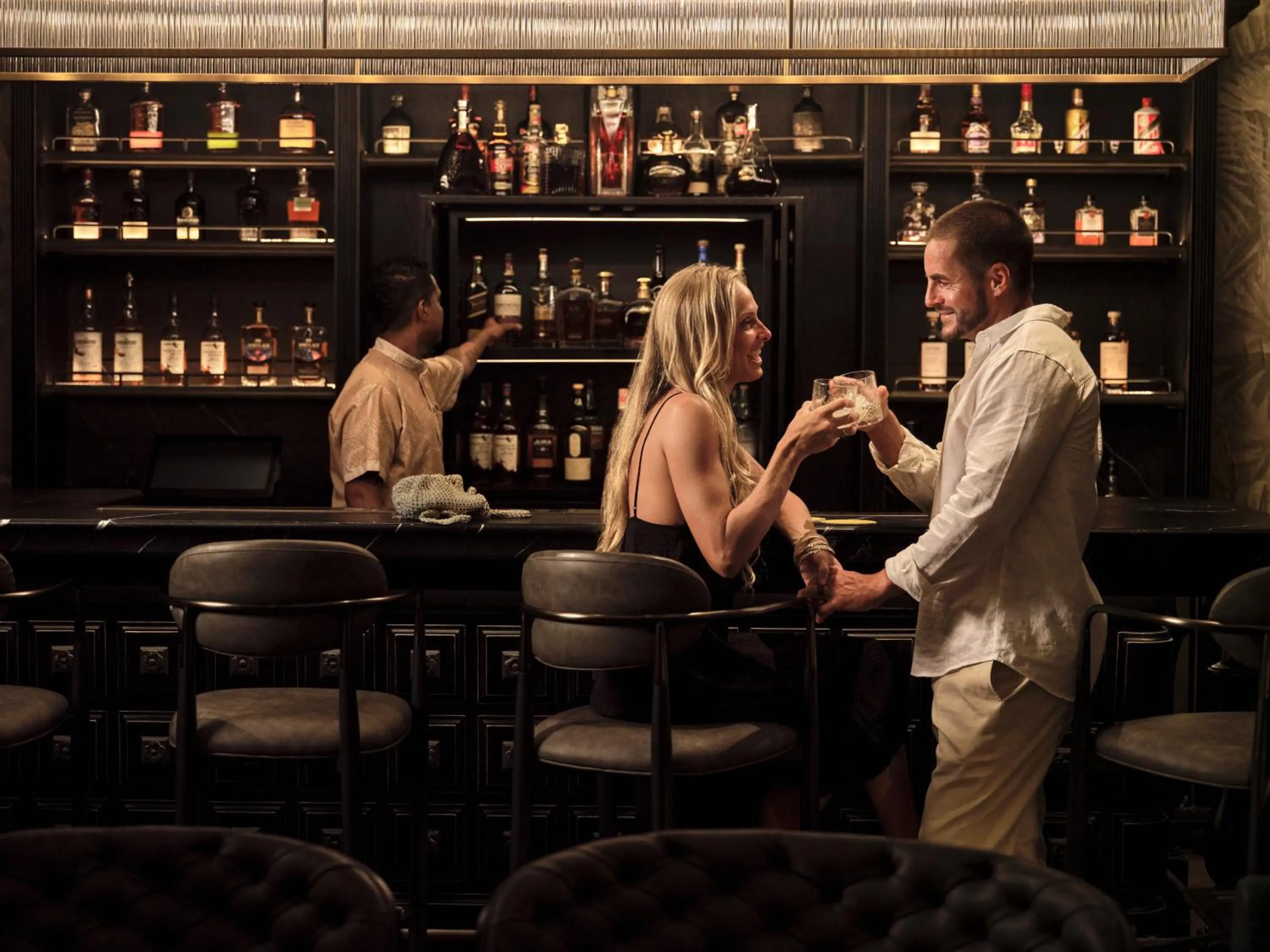 Lounge or bar in Crowne Plaza Fiji Nadi Bay Resort & Spa by IHG