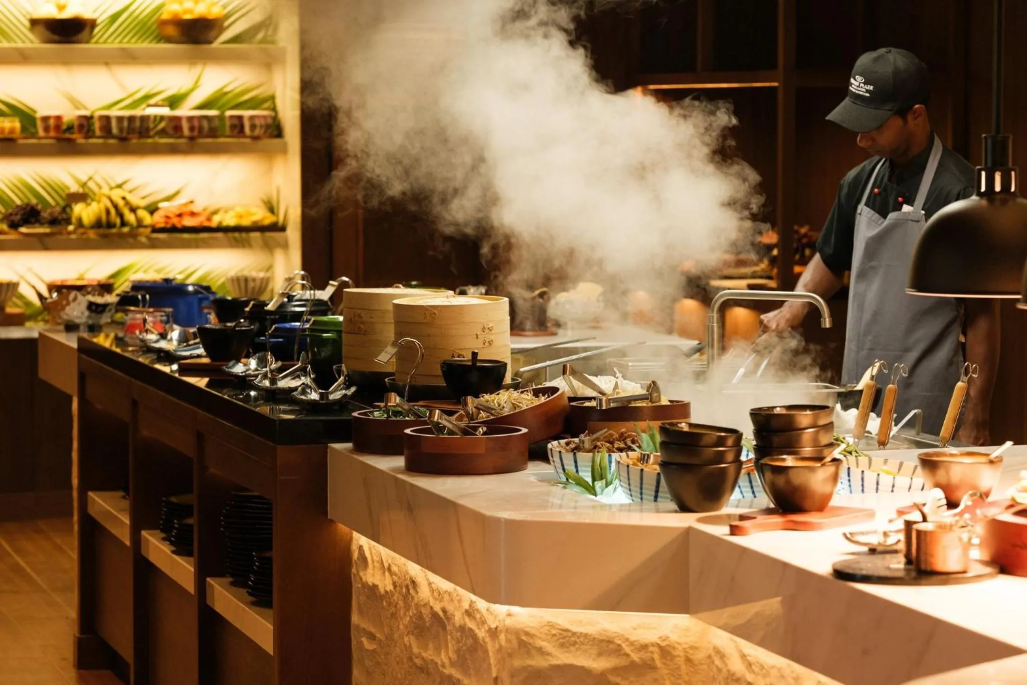 Restaurant/places to eat in Crowne Plaza Fiji Nadi Bay Resort & Spa by IHG