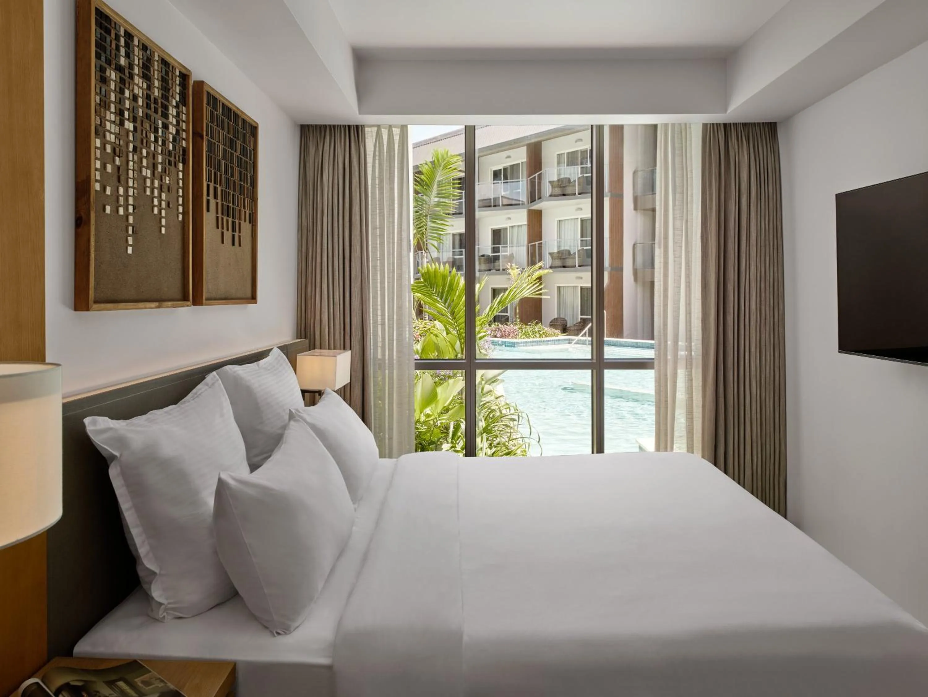 Photo of the whole room, Bed in Crowne Plaza Fiji Nadi Bay Resort & Spa by IHG