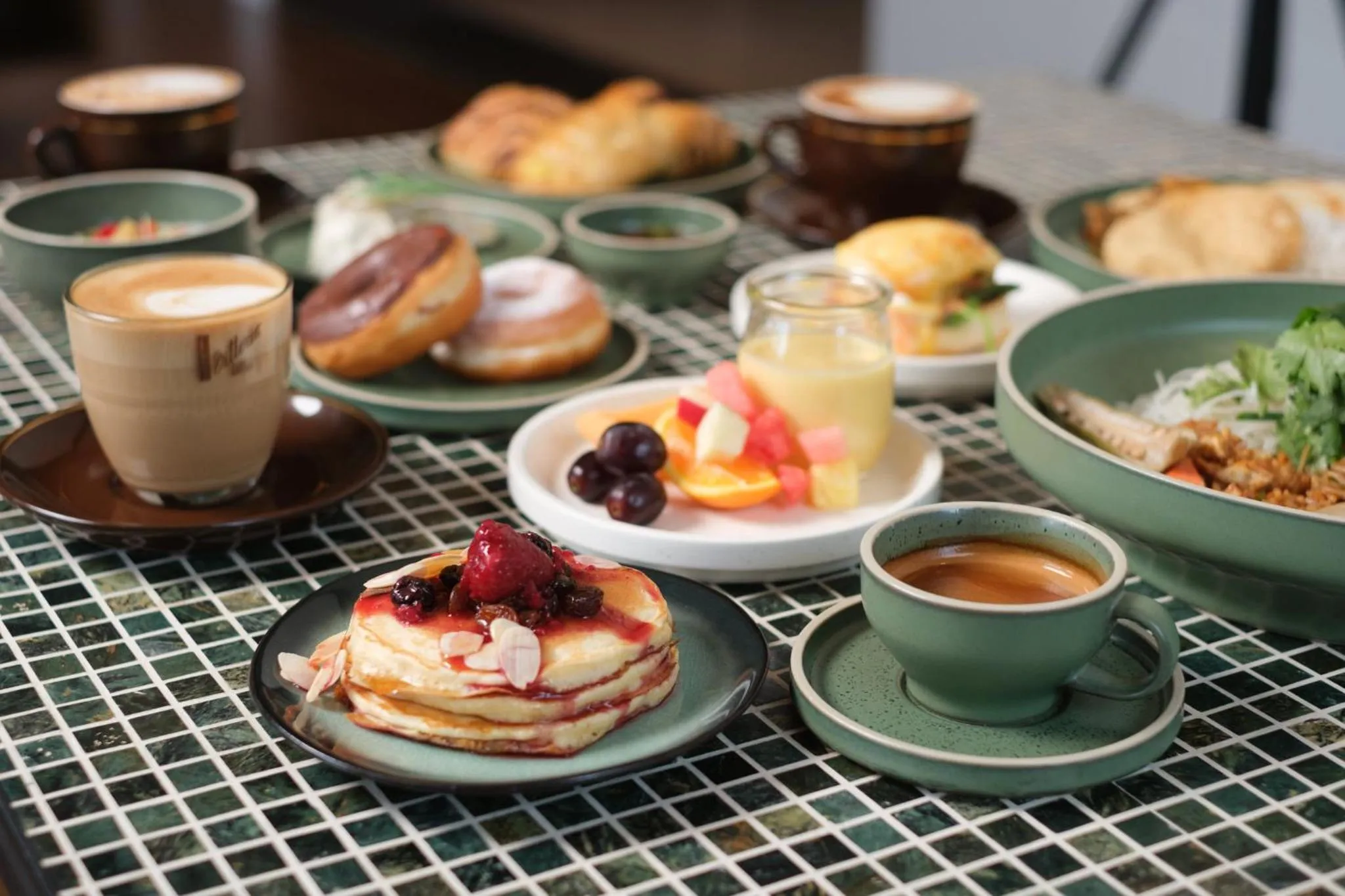 Restaurant/places to eat in Crowne Plaza Fiji Nadi Bay Resort & Spa by IHG