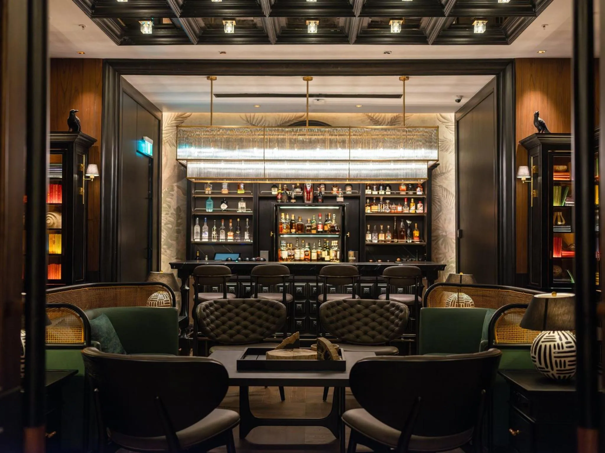 Lounge or bar in Crowne Plaza Fiji Nadi Bay Resort & Spa by IHG