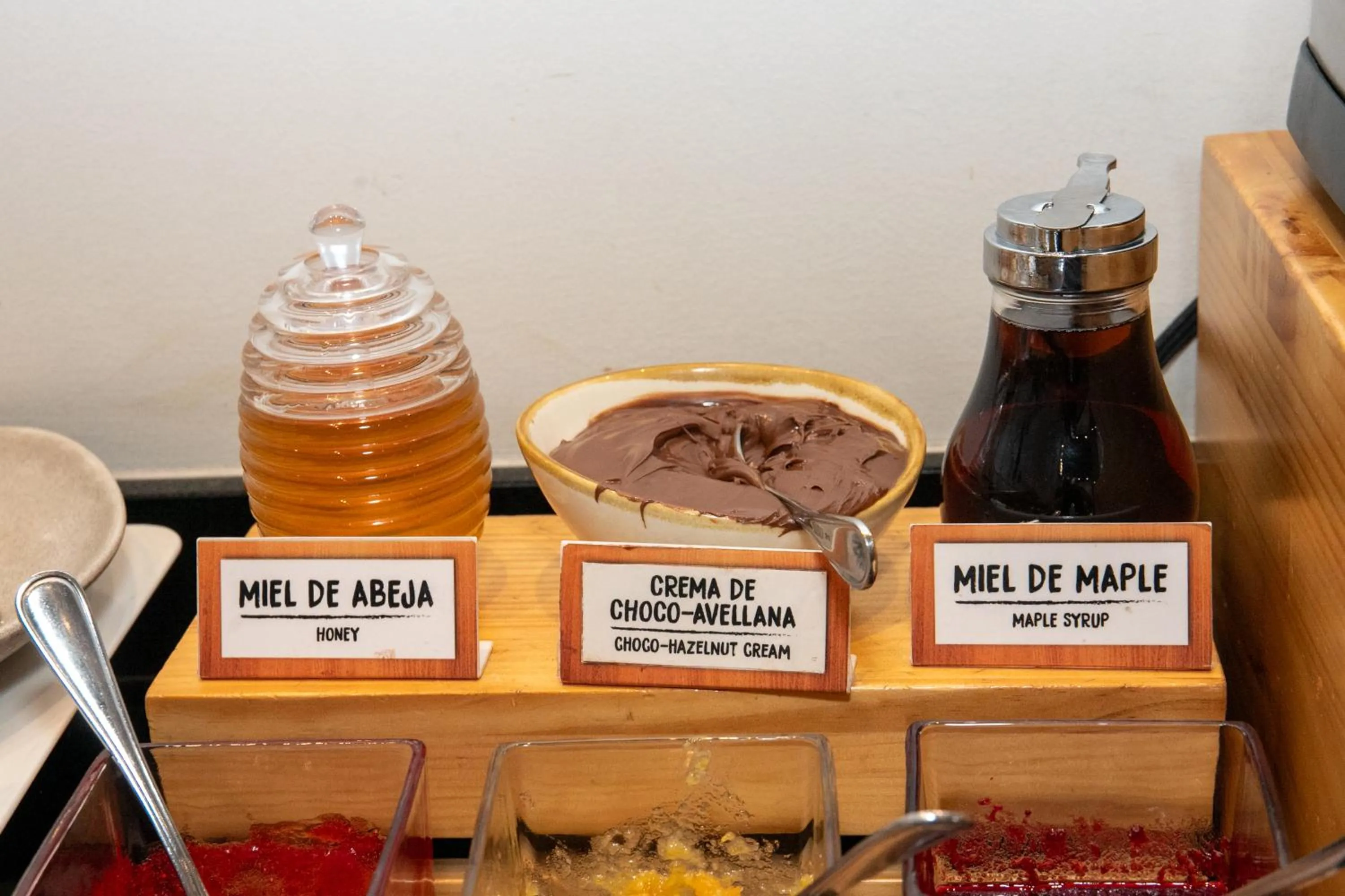 Restaurant/places to eat in ibis Quito