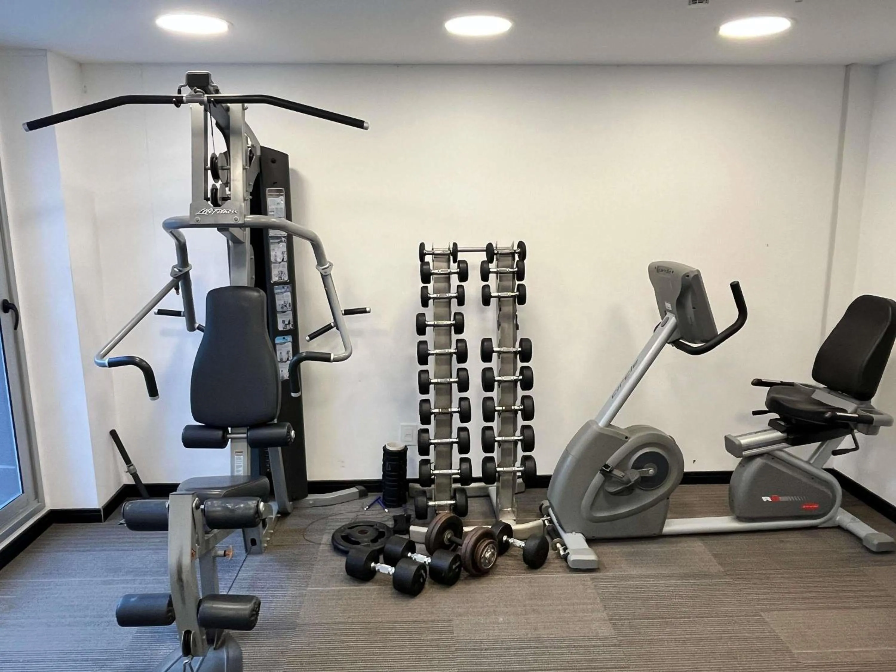 Fitness centre/facilities in ibis Styles Montevideo Biarritz