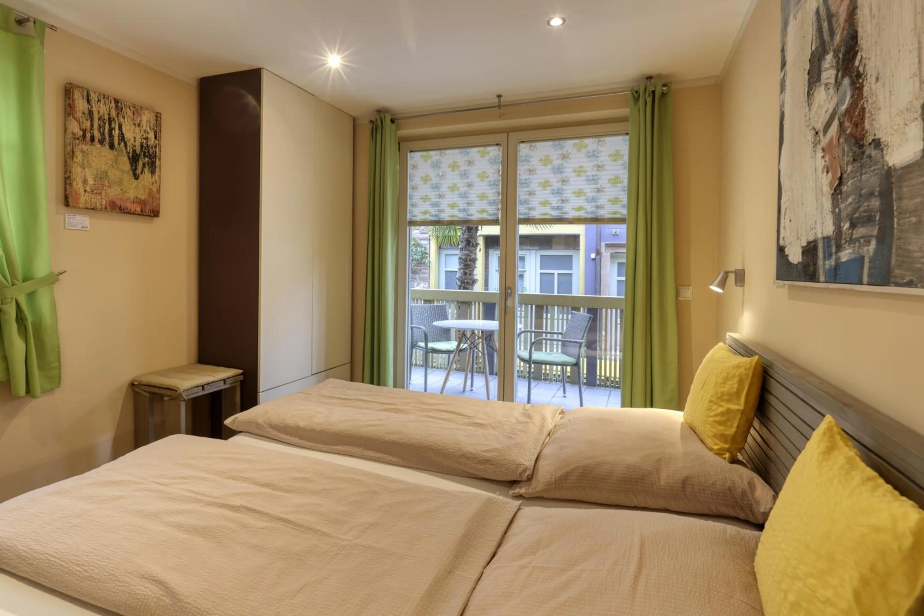 Bed in AD1716 apARTments Marktheidenfeld