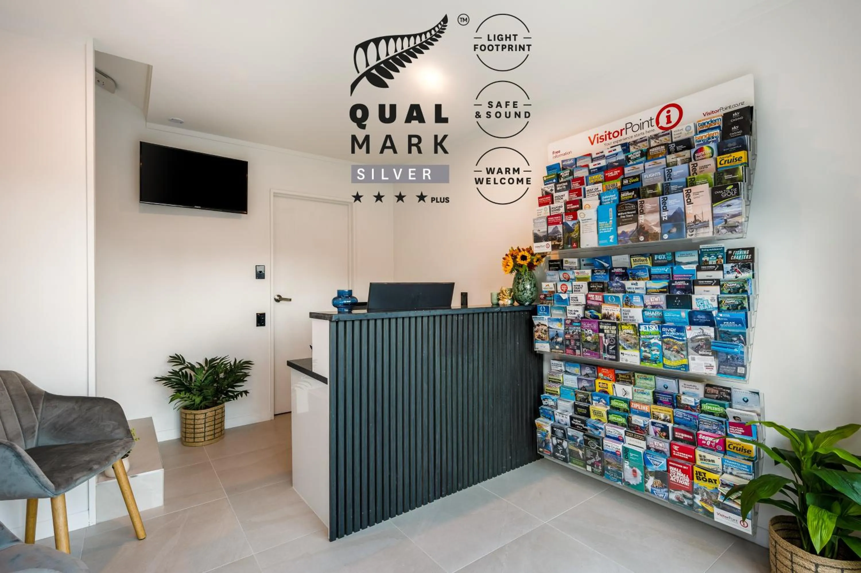 concierge in Luxe Suites & Apartments