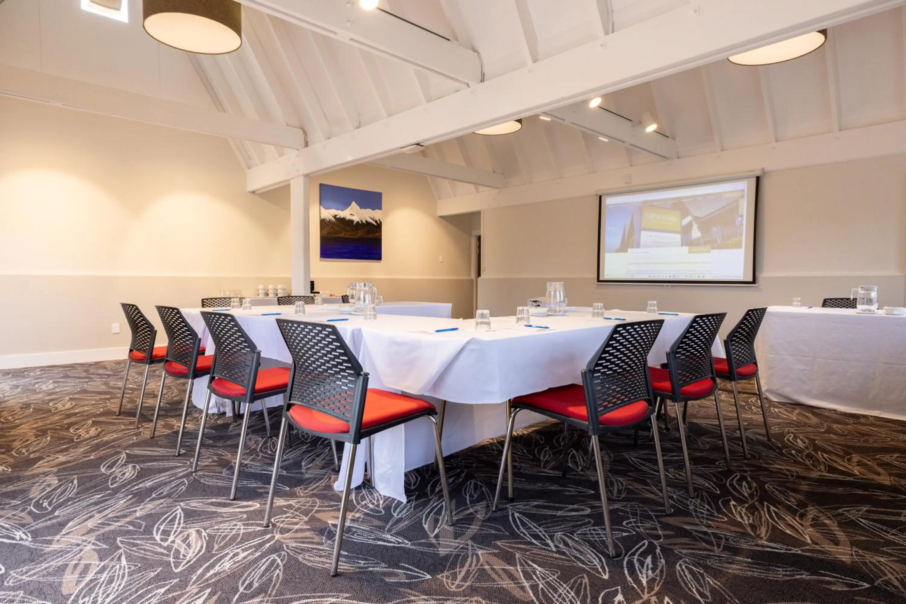 Meeting/conference room in Auckland Rose Park Hotel
