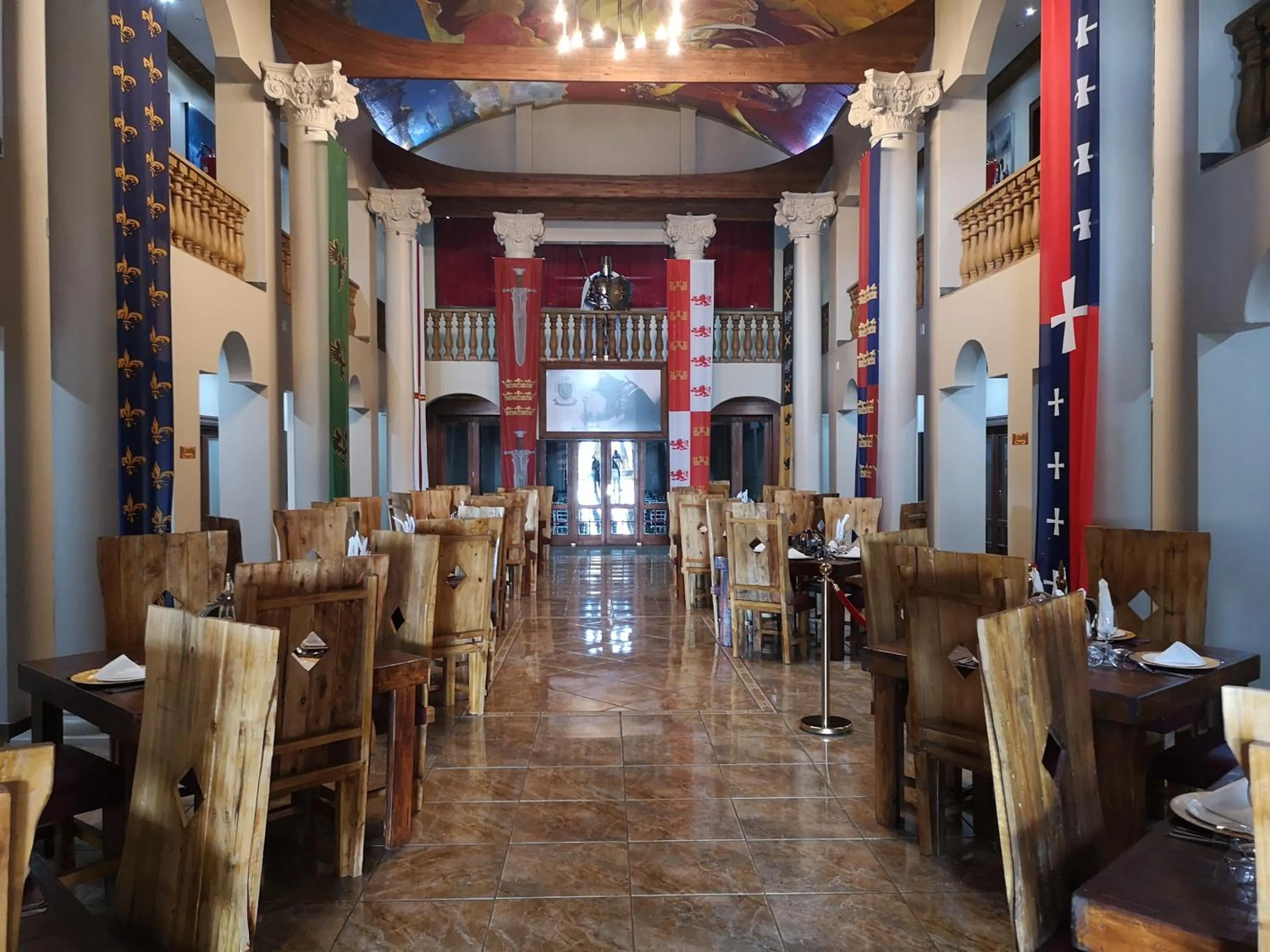 Restaurant/places to eat in Excalibur Boutique Hotel