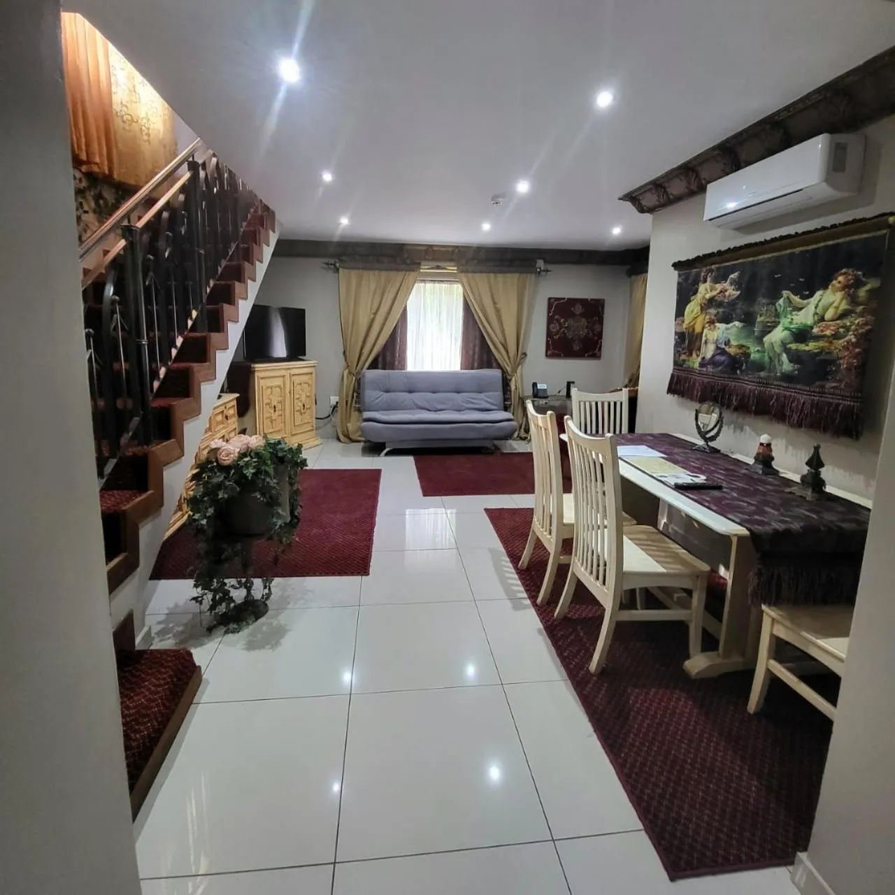 Bed in Excalibur Boutique Hotel